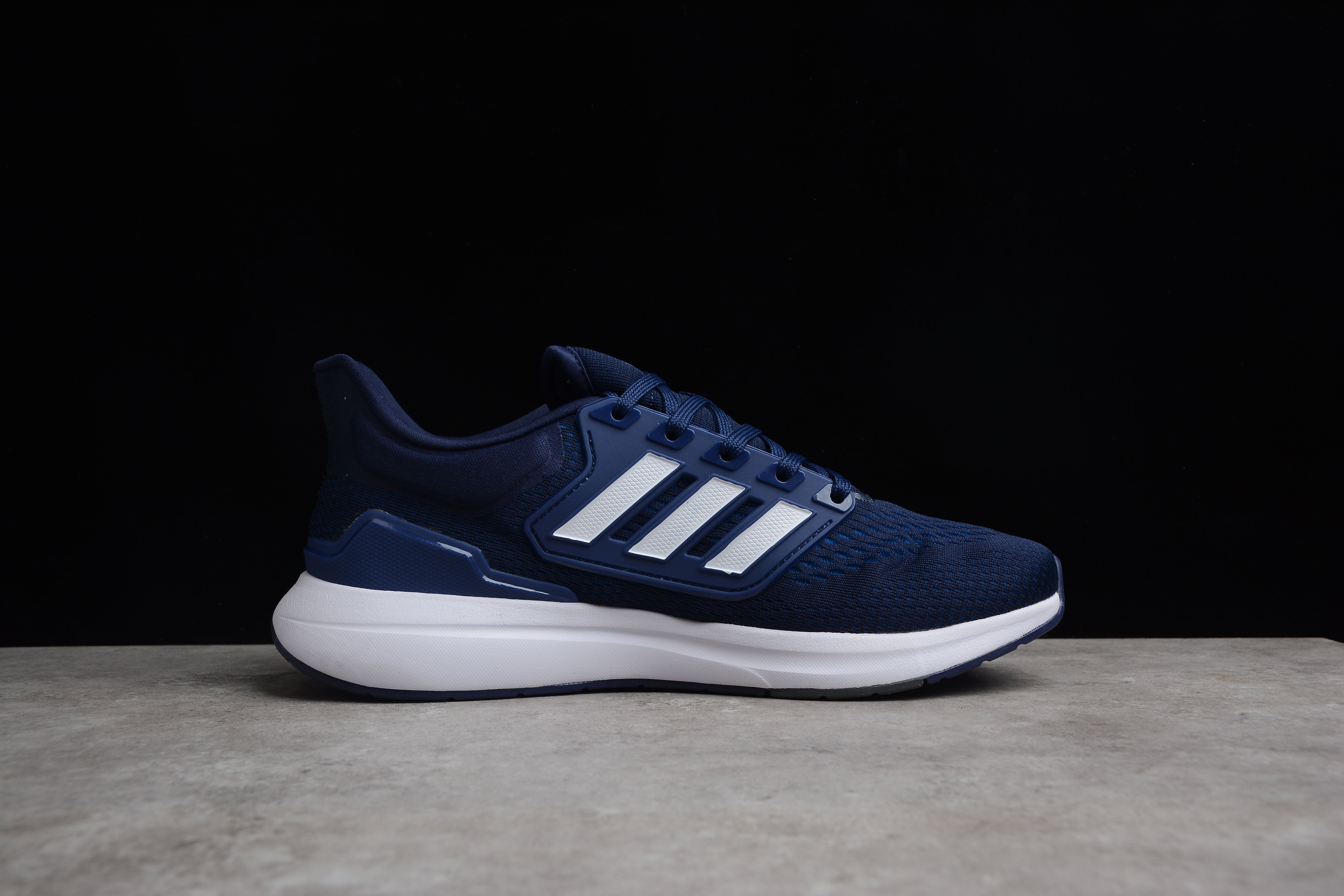 Adidas EQ21 RUN dark blue