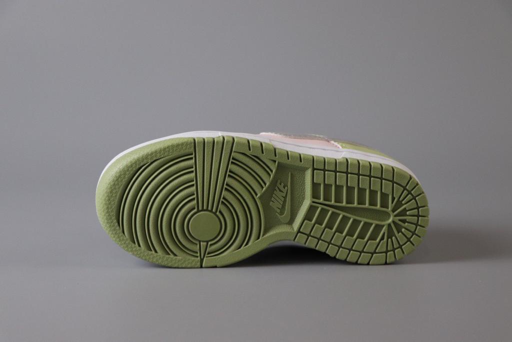 Nike SB dunk light soft  shoes