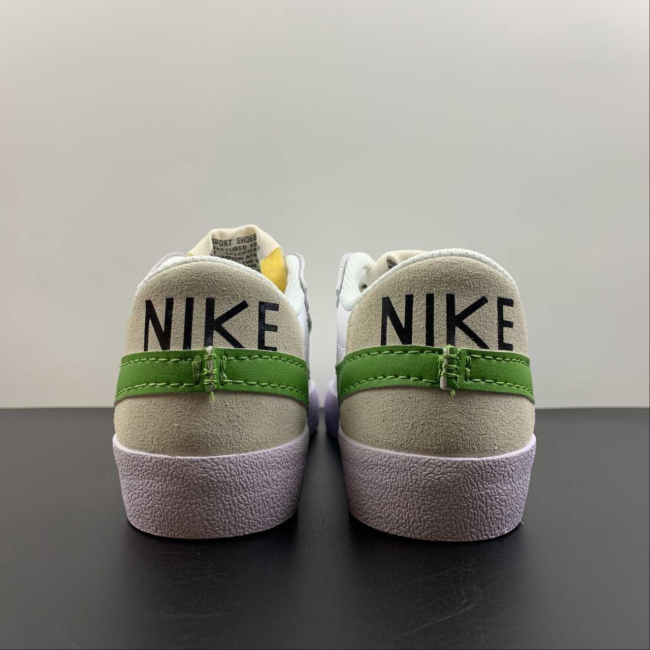 Nike blazer low light green
