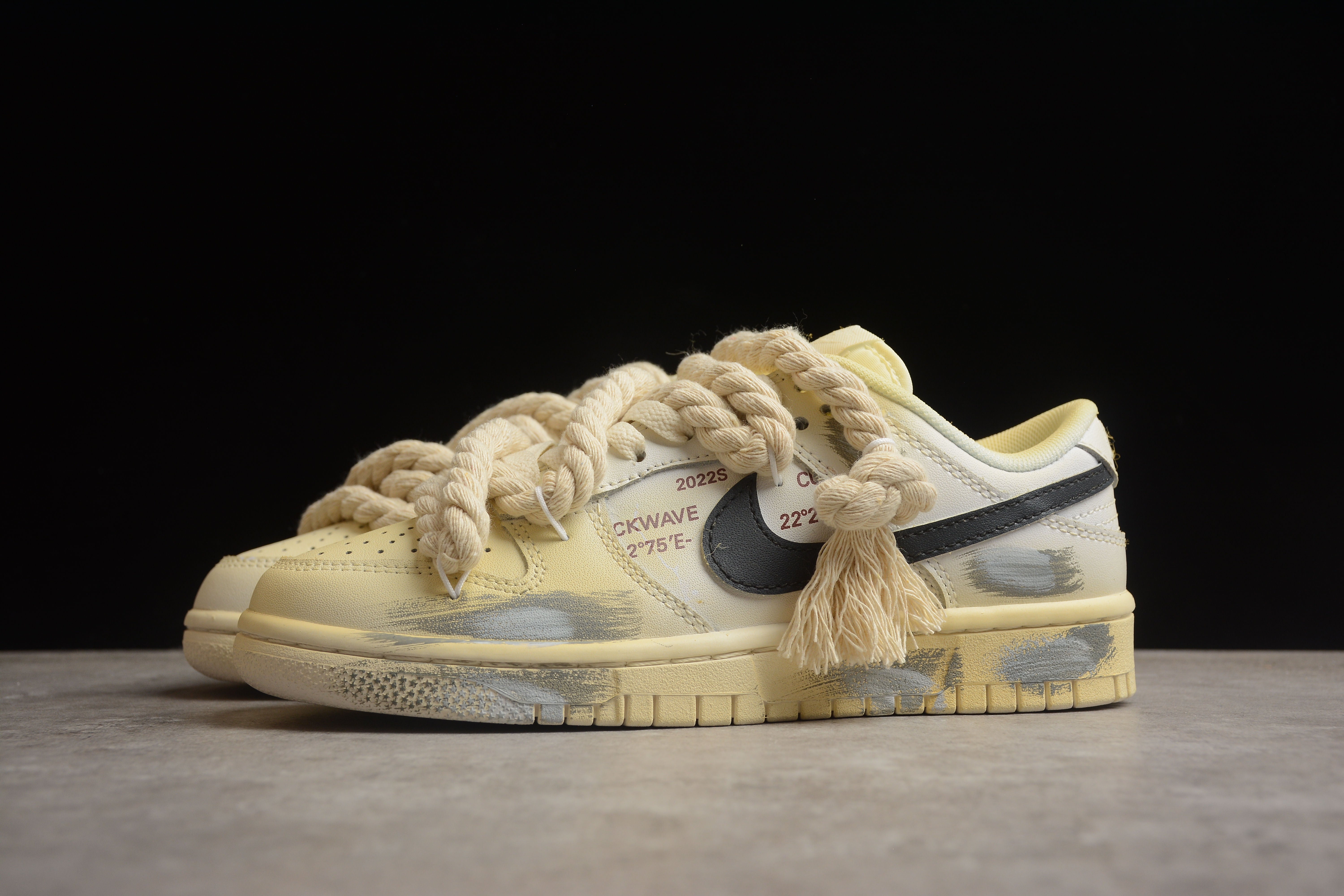 Nike SB Dunk Low Whitesail Chaussures