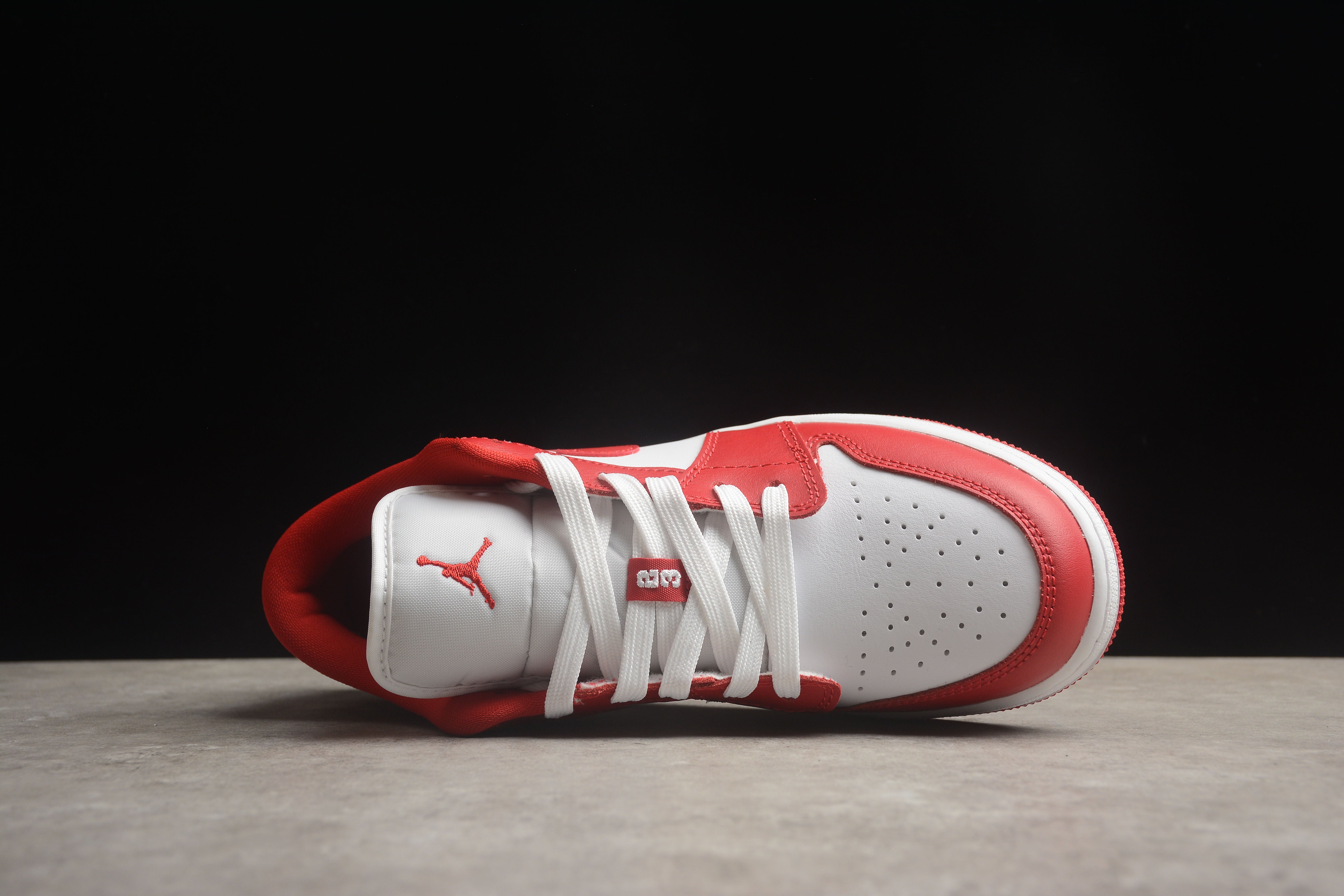 Air jordan low 1 red