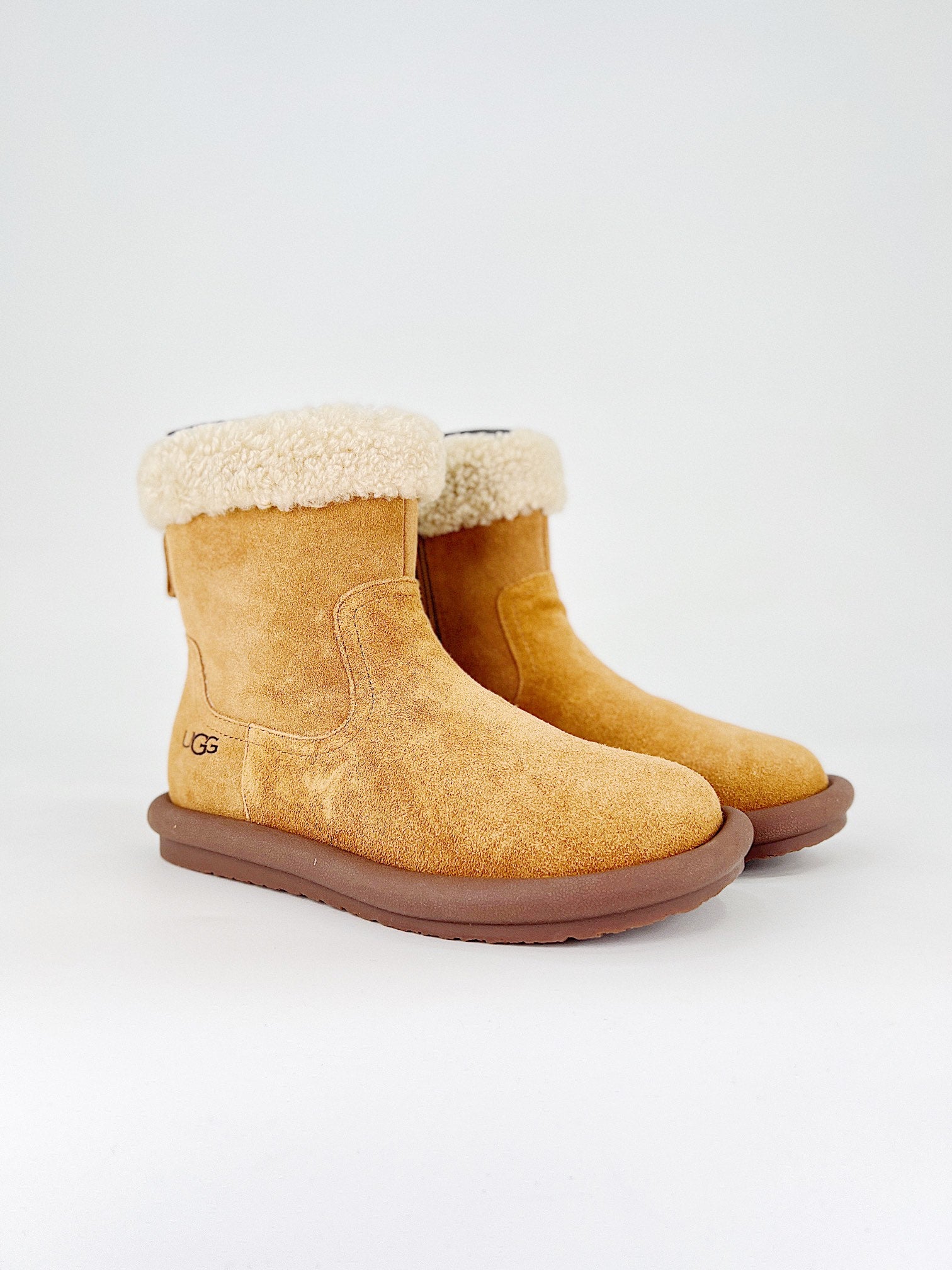 GG versatile single product curly thin-soled boots
