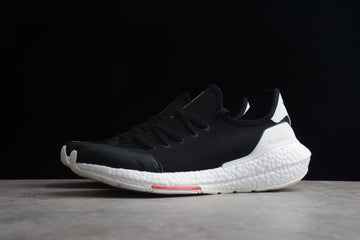 Chaussures Adidas ultraboost noir/rouge