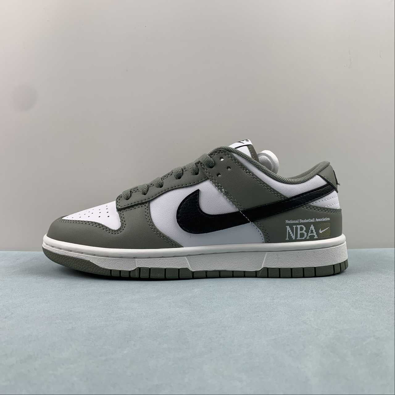 Nike SB low dunk NBA chaussures grises