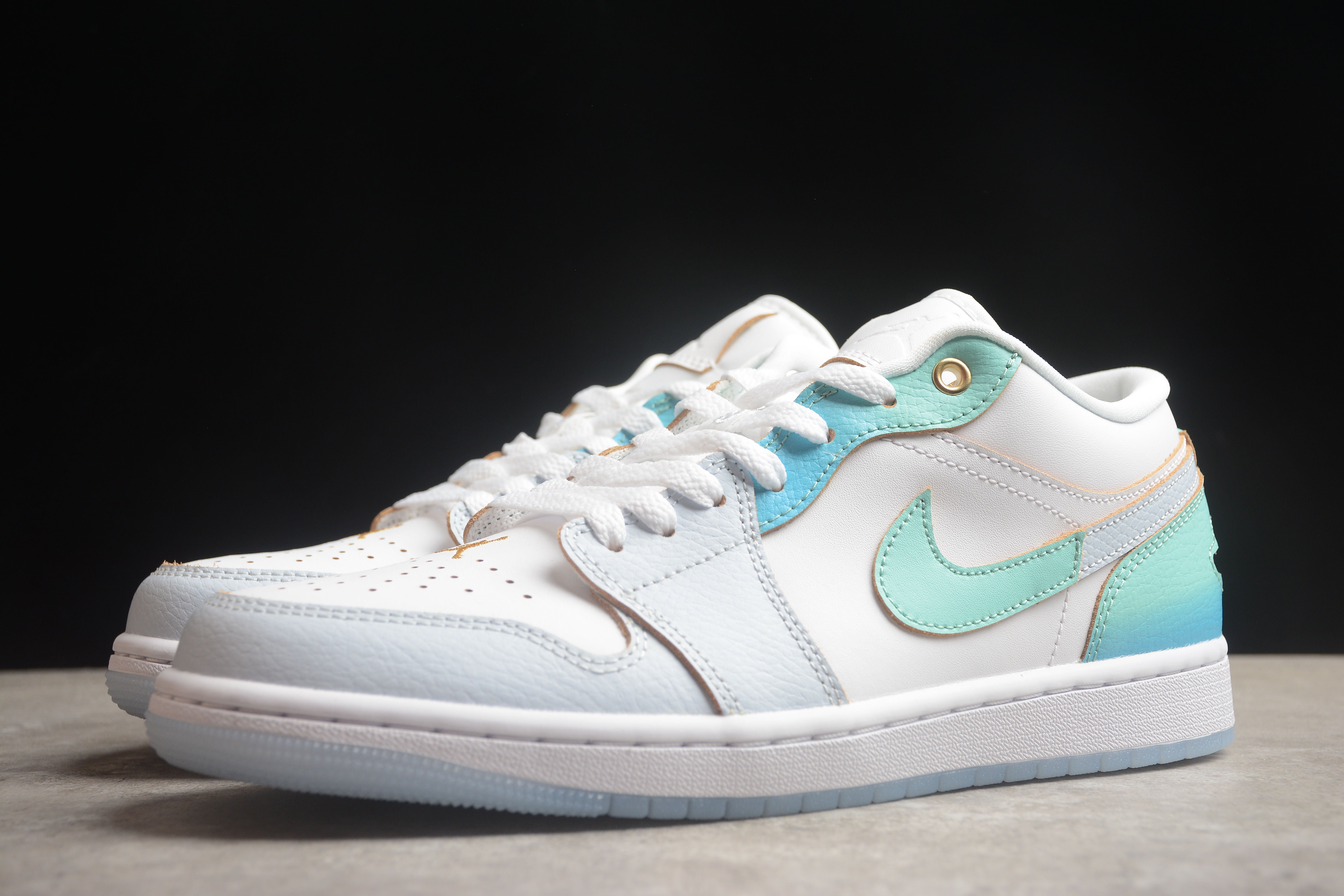 Air jordan low 1 ocean blue