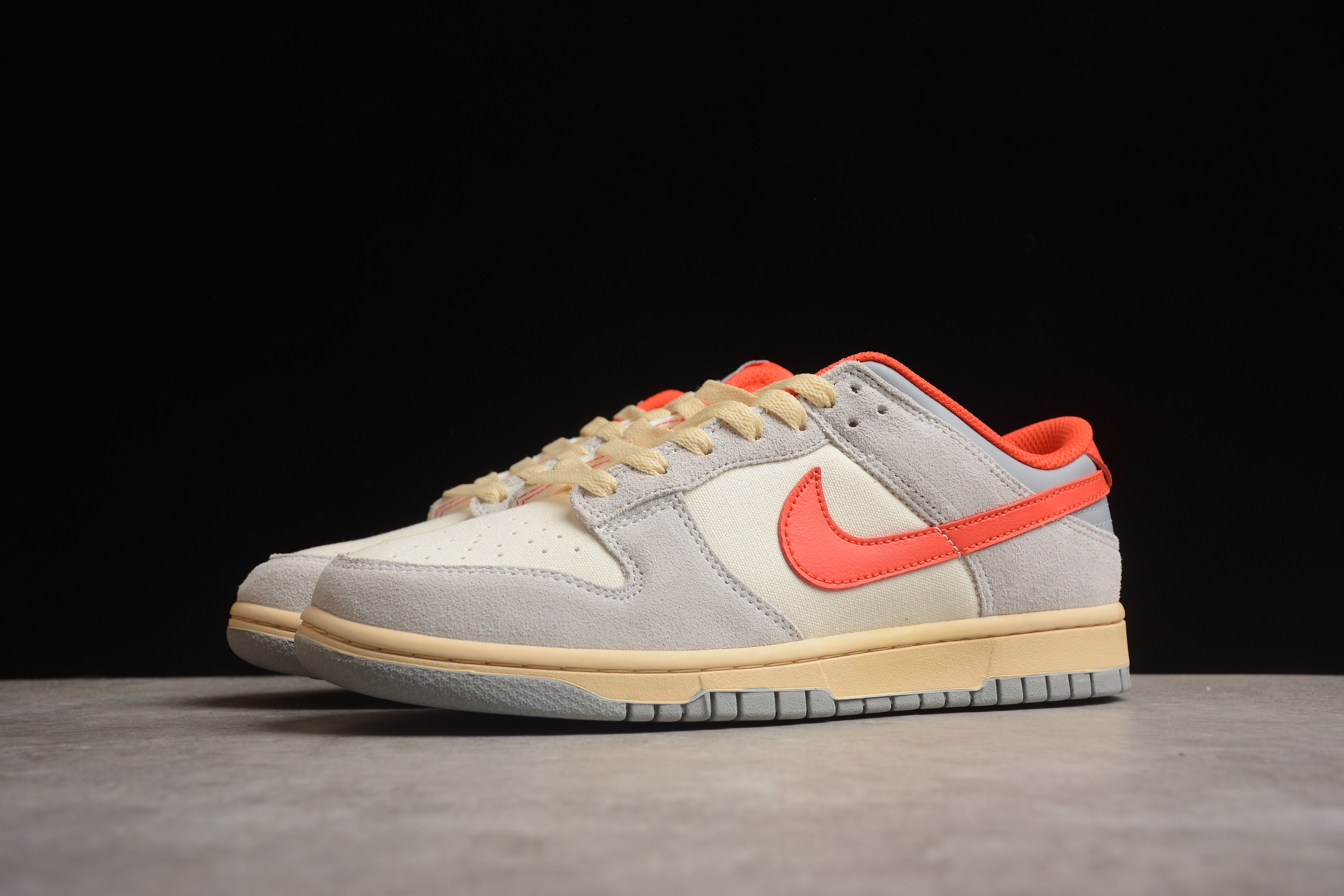 Nike SB dunk low light grey orange shoes