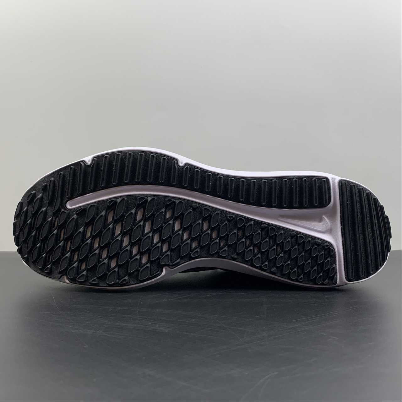 Nike downshifter black shoes