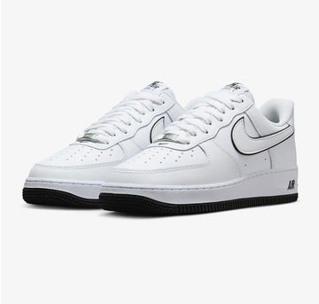 Nike airforce A1 chaussures noires et blanches