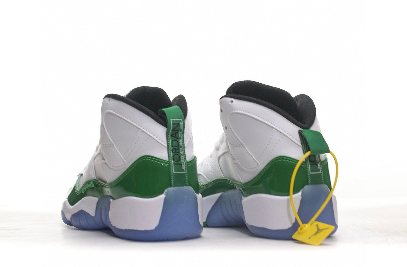 Nike air jordan retro green shoes