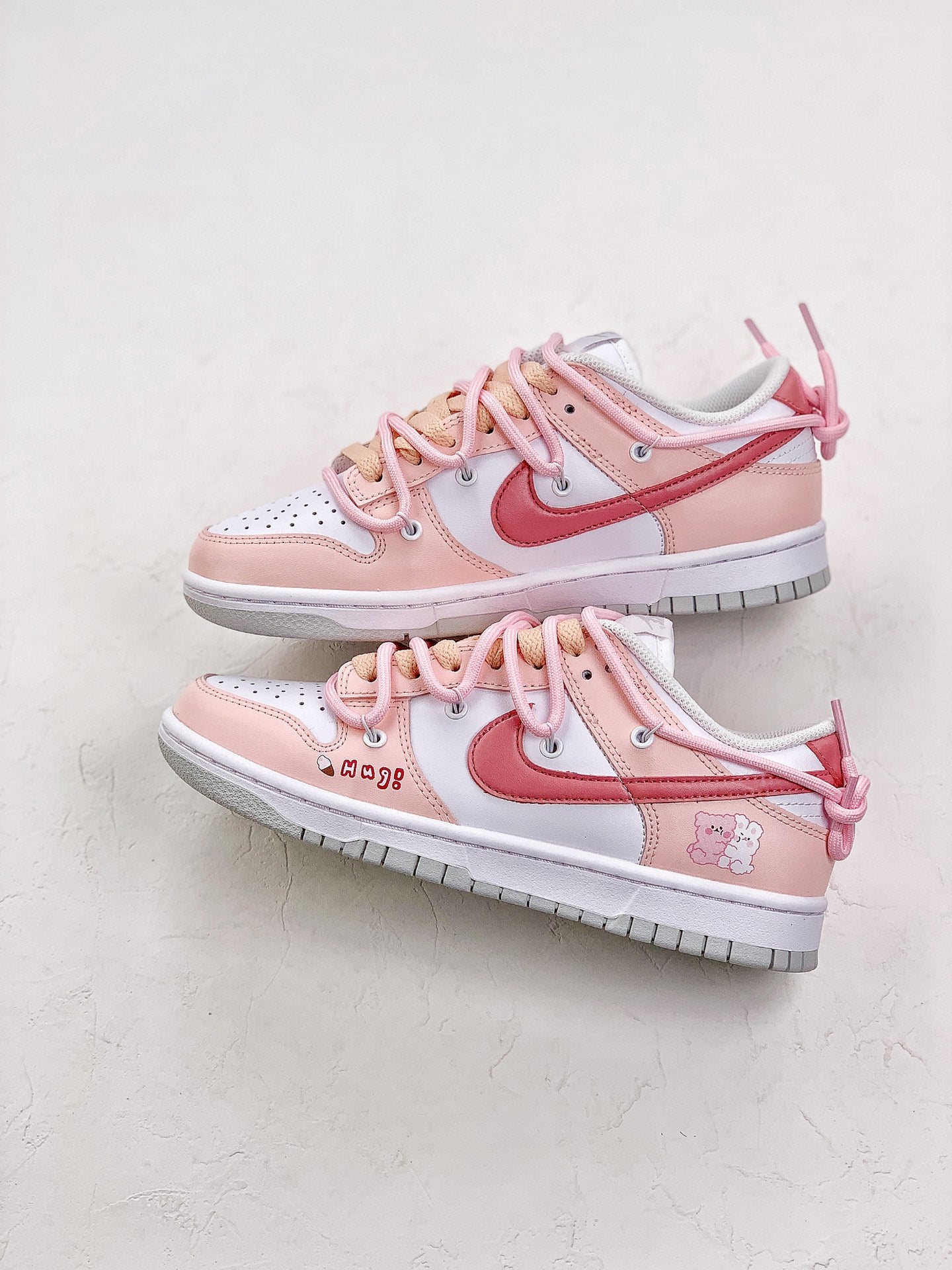 NIKE DUNK SB LOW " Pink  "