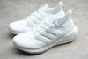 Chaussures Adidas Ultraboost entièrement blanches