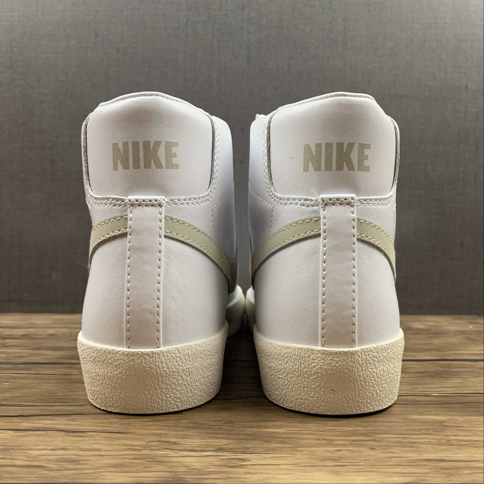 Nike blazer high vanilla