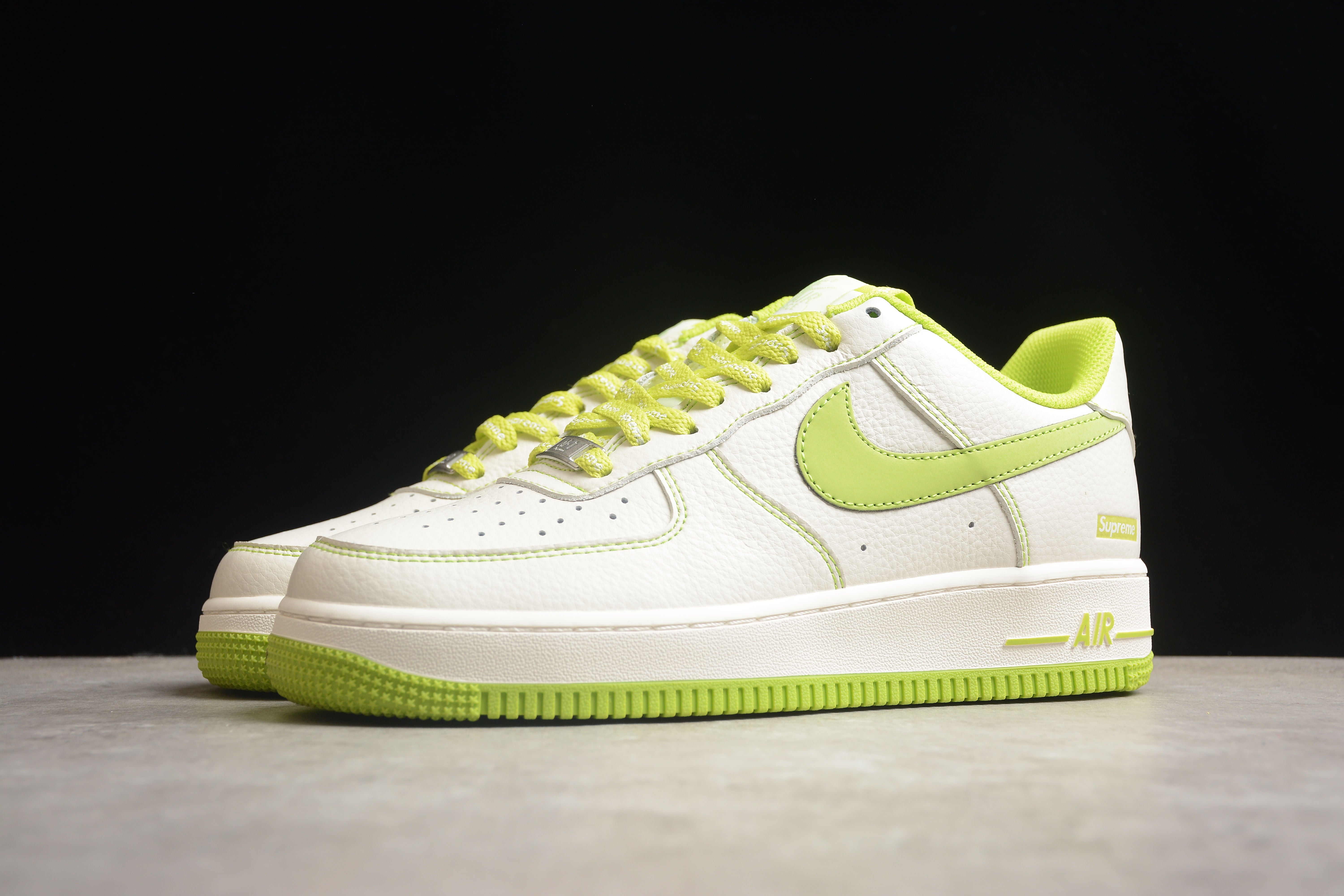Nike airforce A1 chaussures vert clair