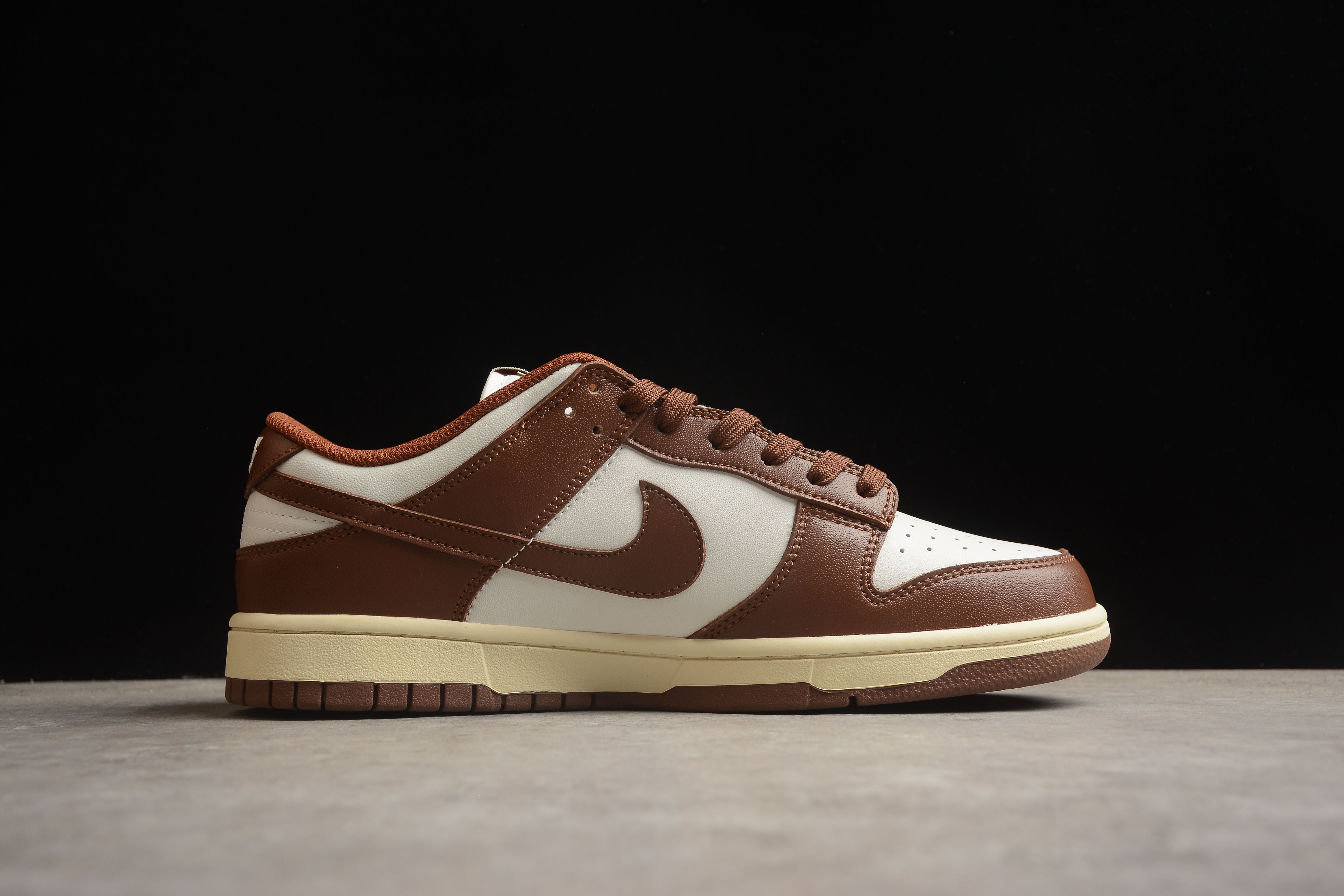 Nike SB dunk low dark brown mocha shoes