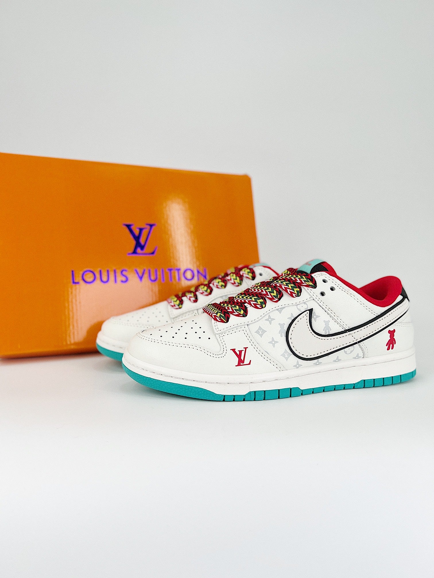 Nike SB Dunk low white aqua LV