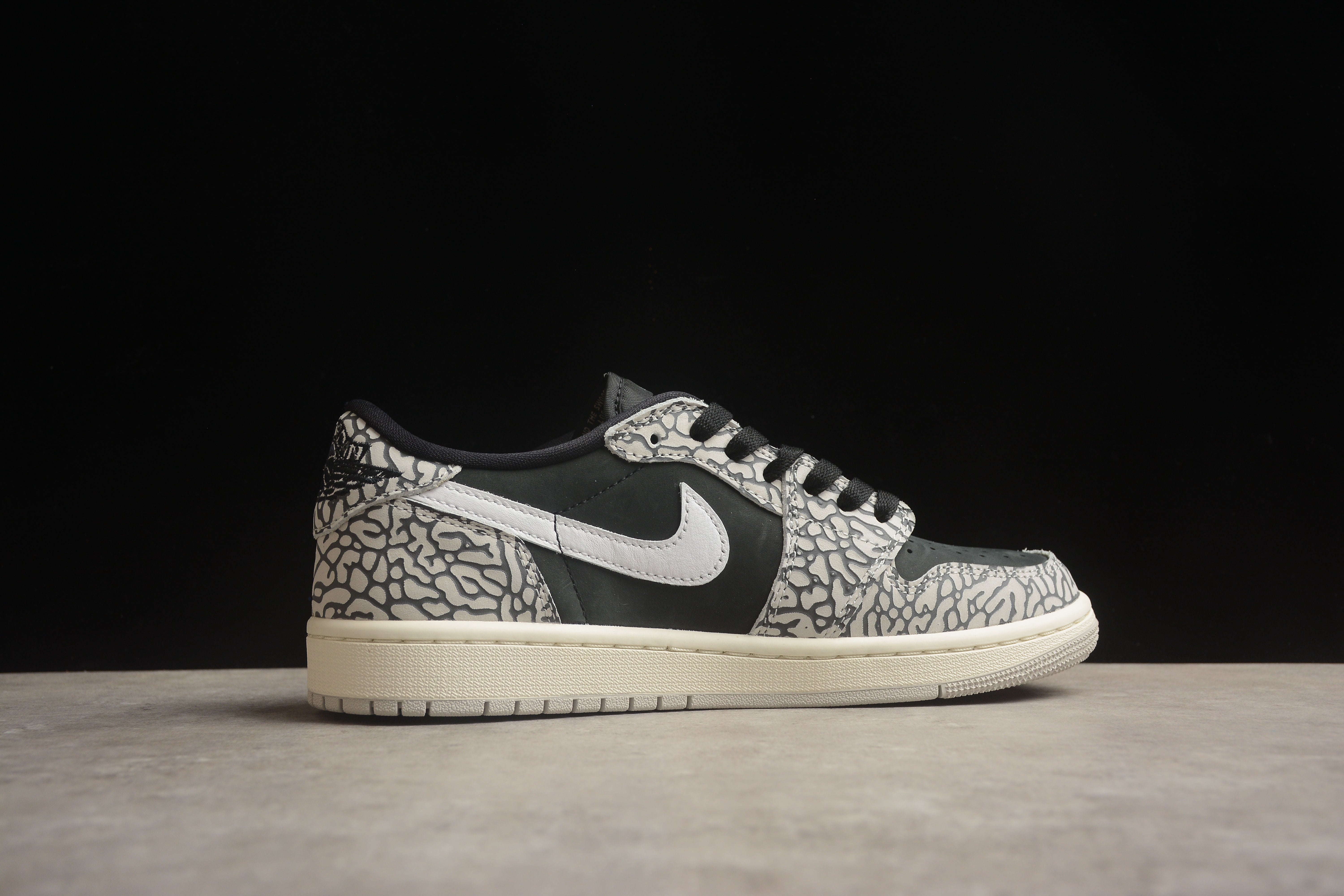 Air jordan low 1 grey