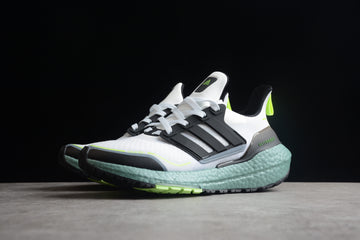 Chaussures de base Adidas ultraboost blanc-vert