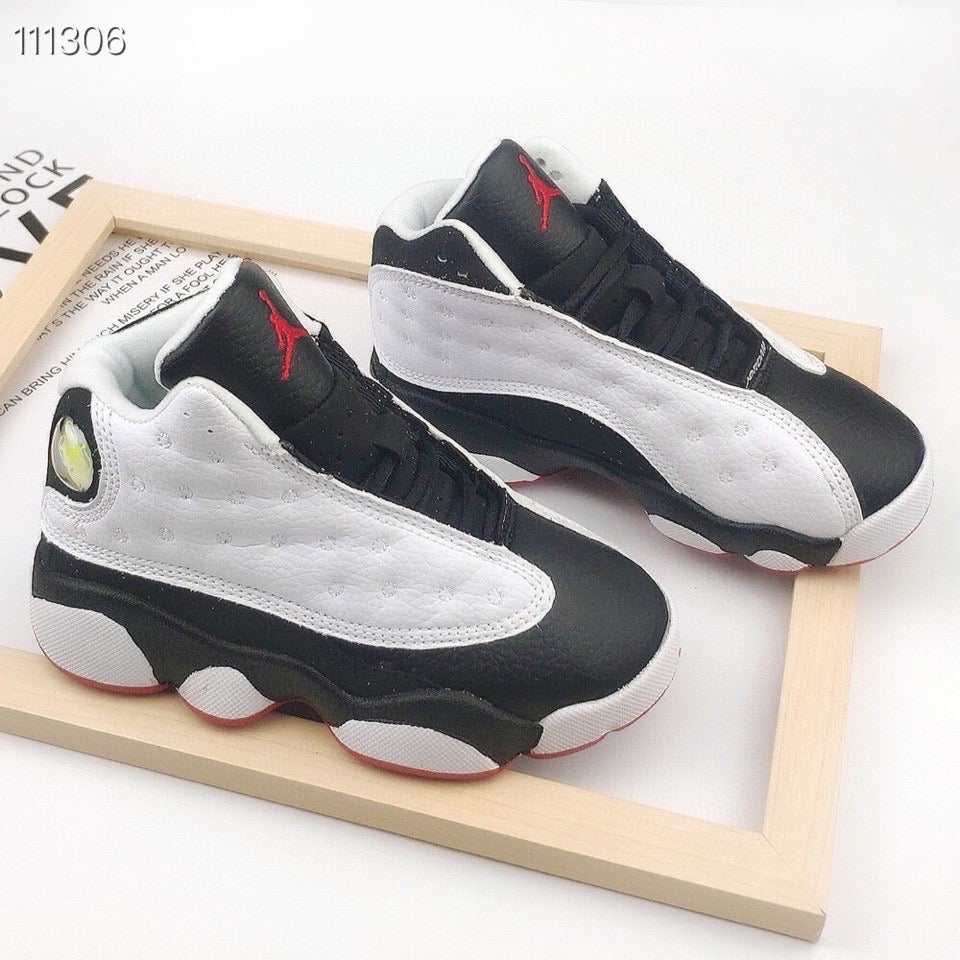 Chaussures Air Jordan 13 Retro BP noir et blanc / rouge