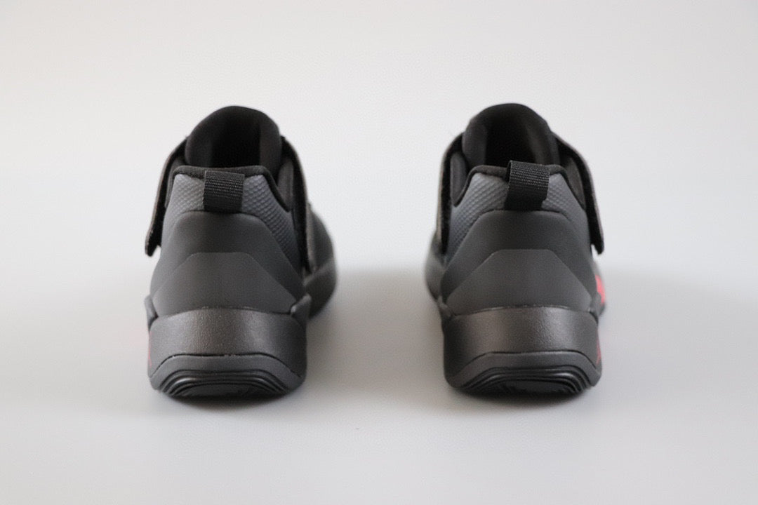 Nike air jordan retro red black  shoes