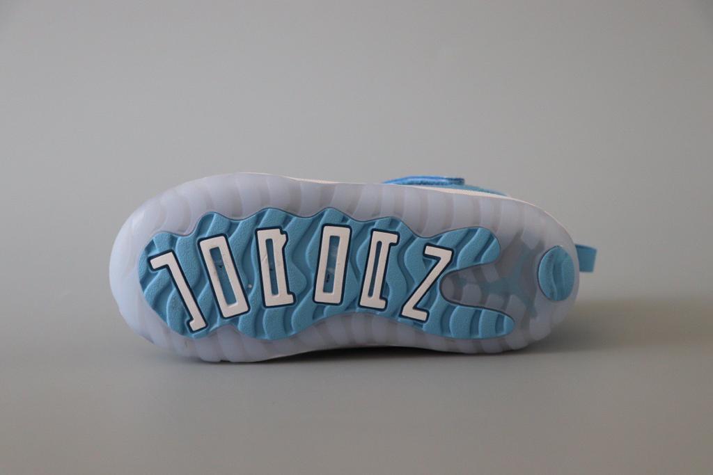 joe 11 high top full blue  shoes