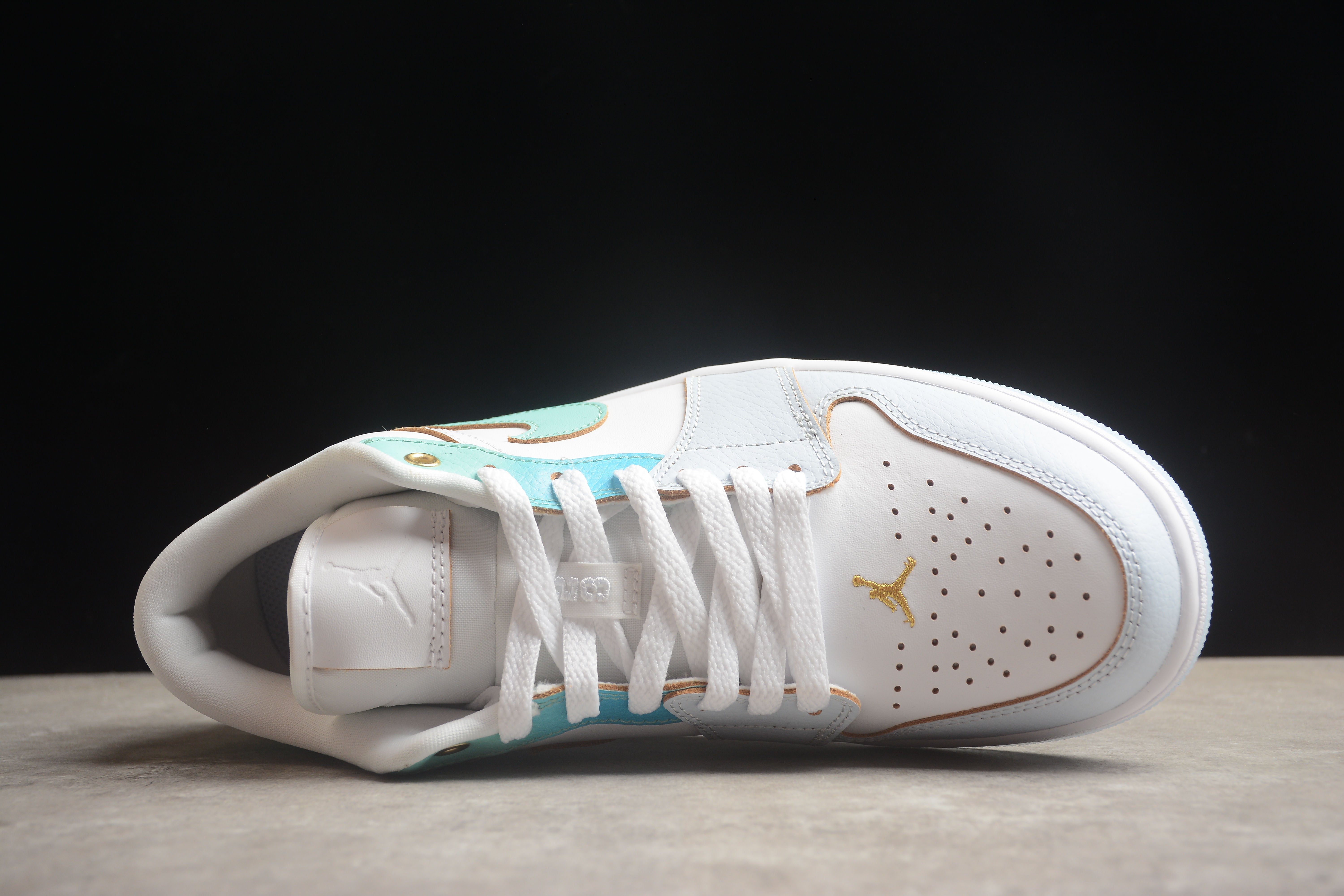 Air jordan low 1 ocean blue
