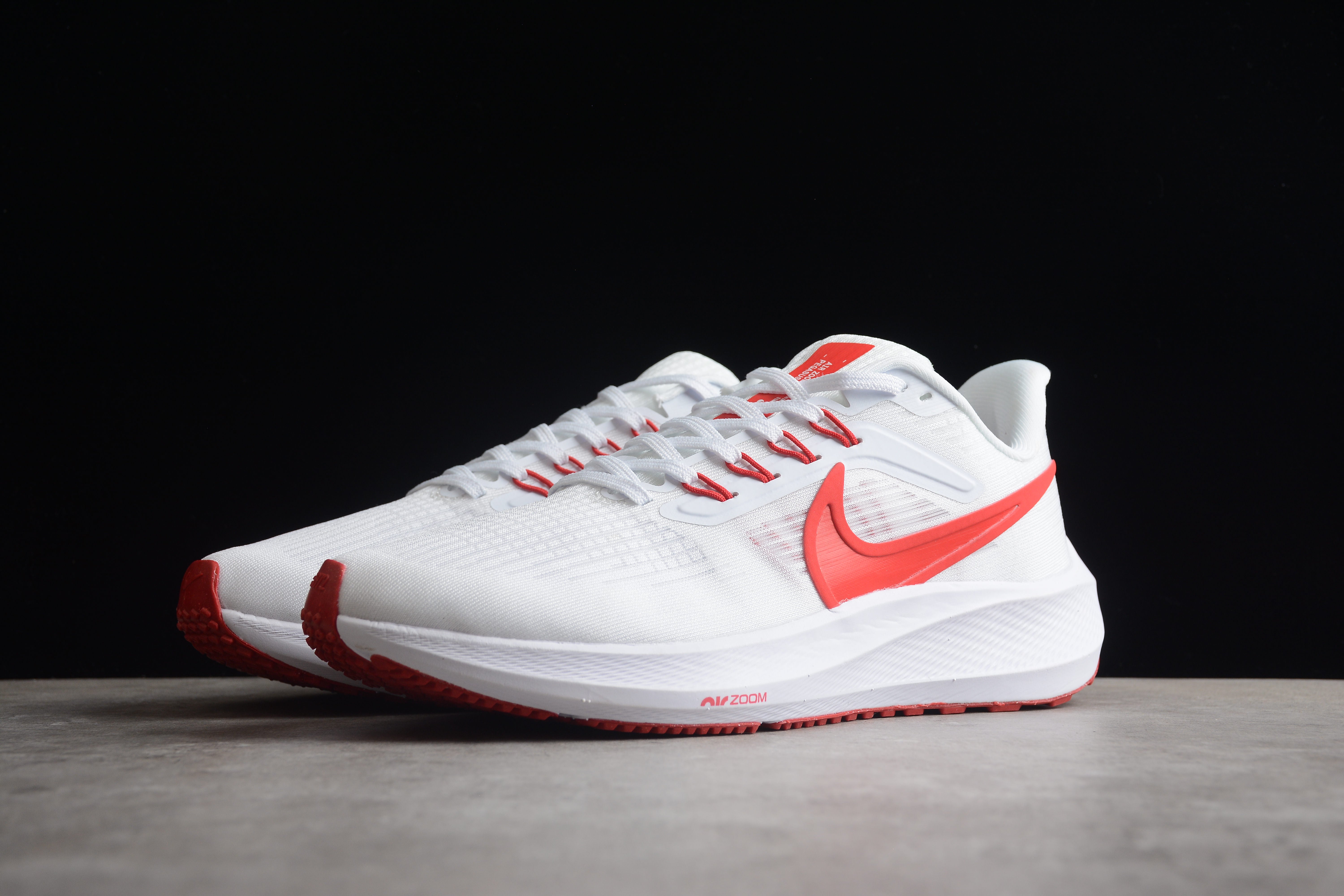 Nike pegasus white/red