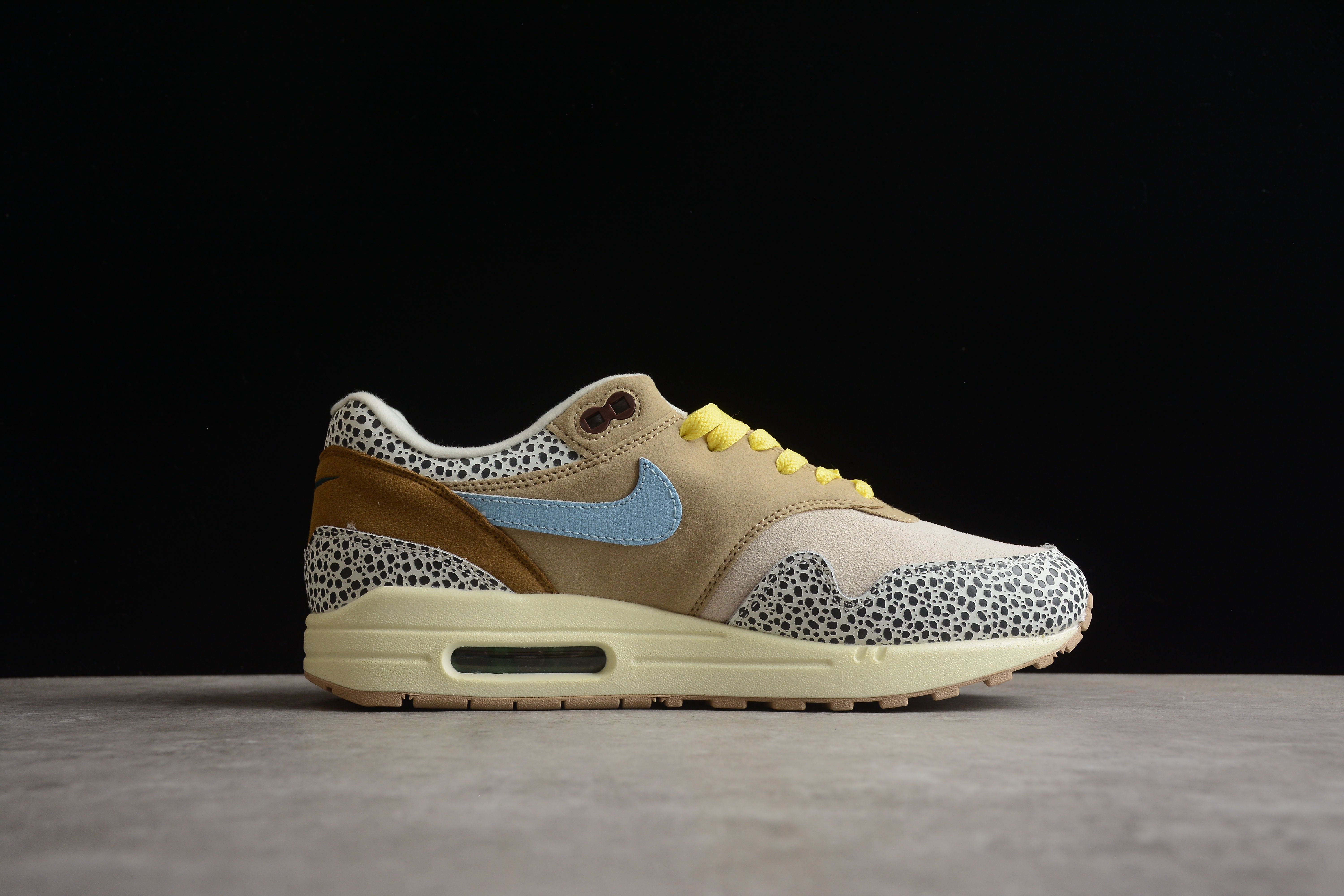 Nike Air max 1 beige yellow