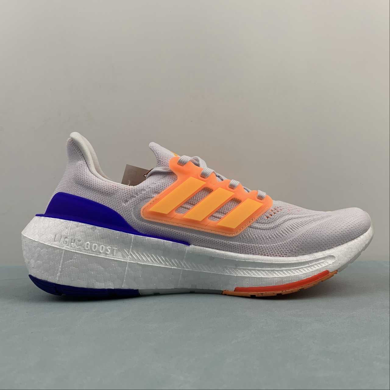 Chaussures Adidas ultraboost bleu/orange