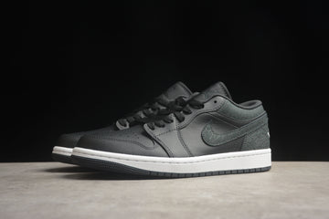 Air jordan low 1 black