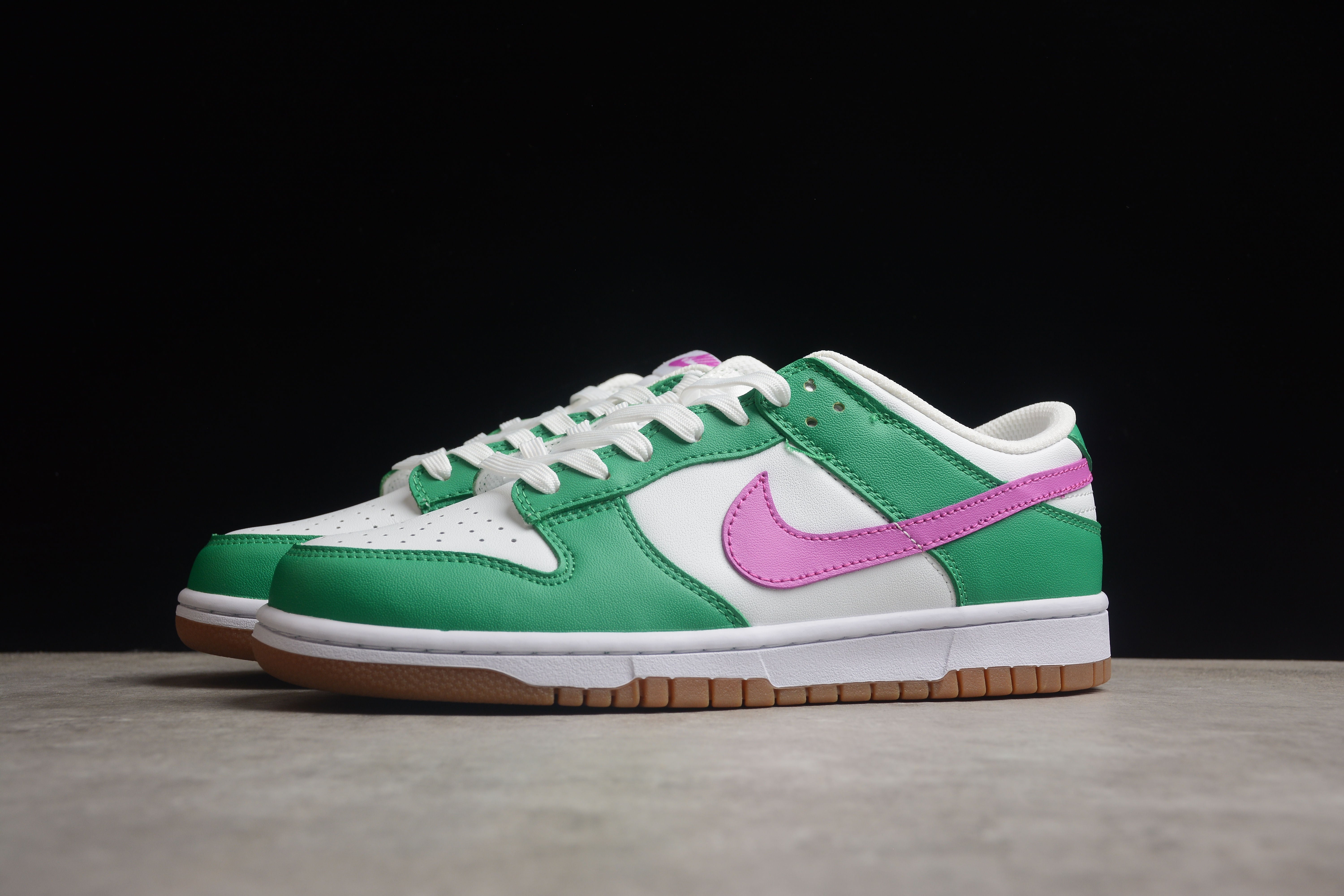 Nike SB dunk low green purple shoes