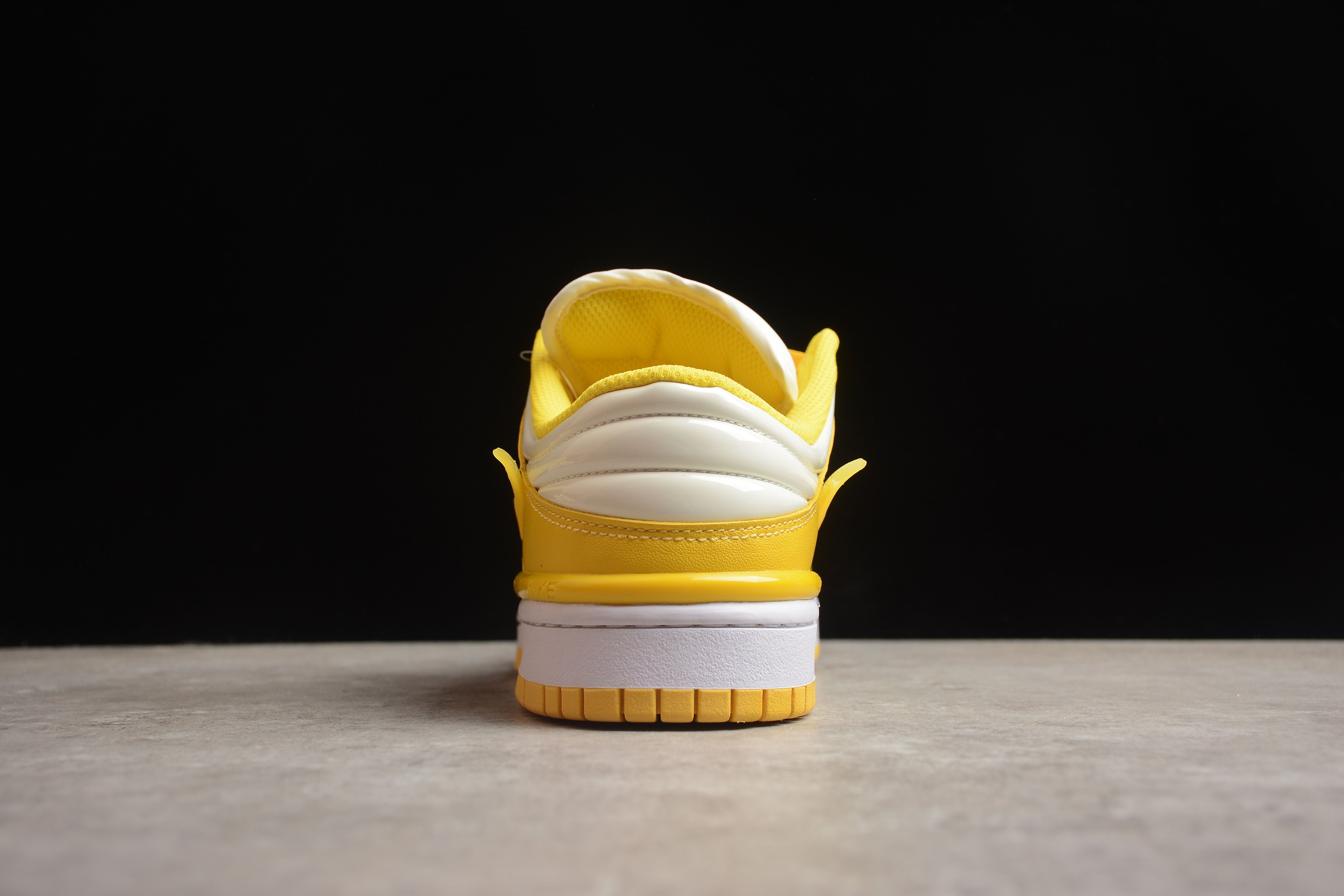 Nike SB dunk low twist vivid sulfer  shoes