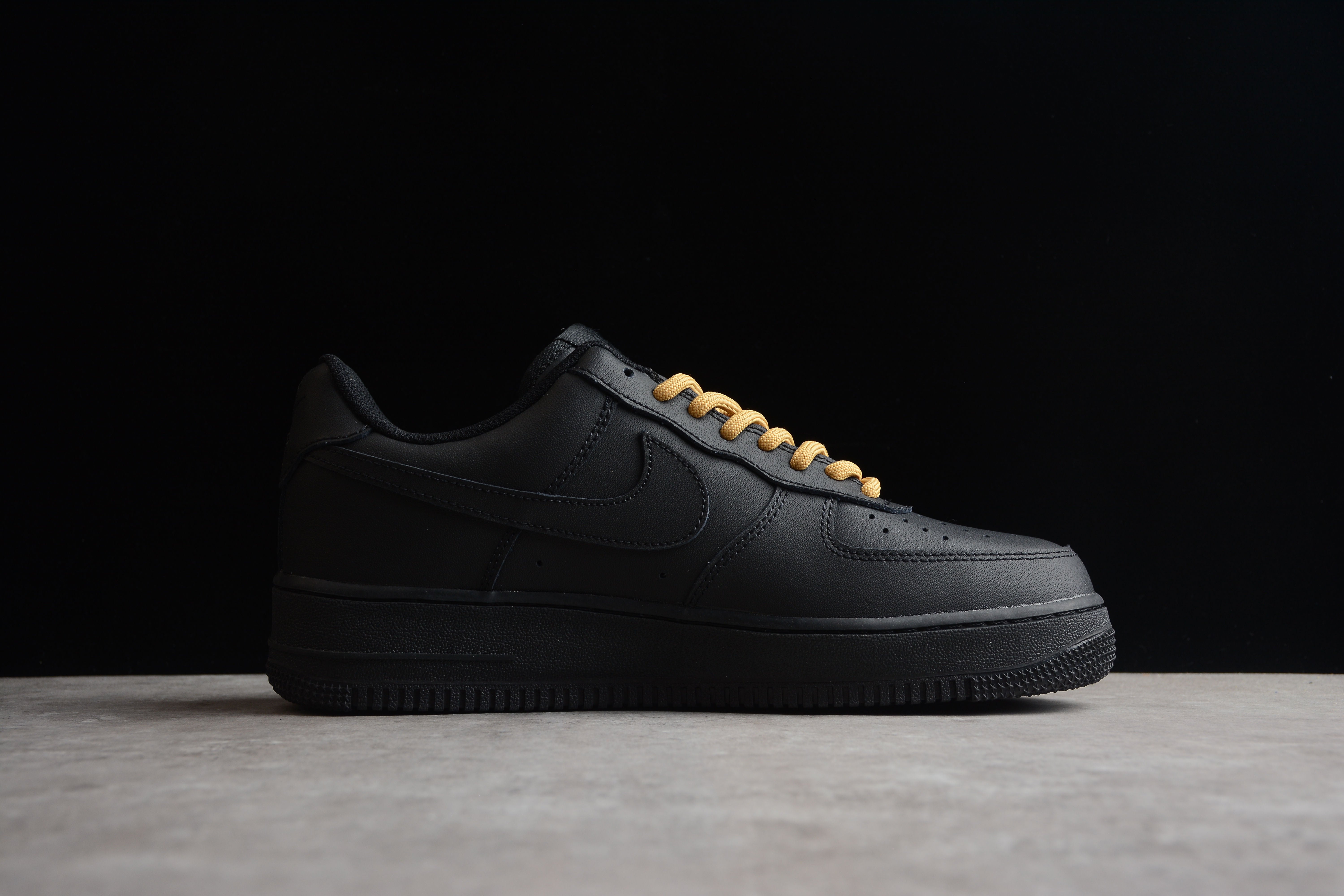 Nike airforce A1 black shoes