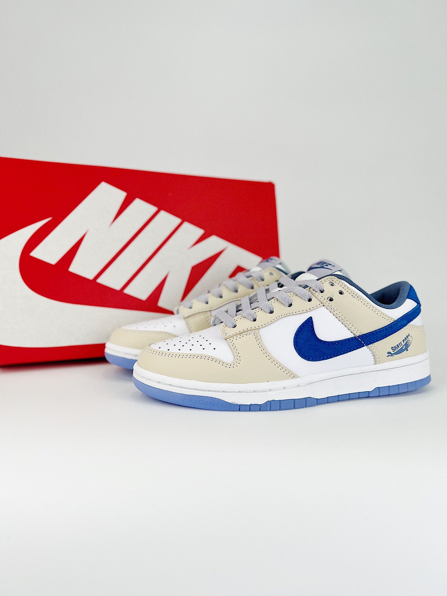 Nike SB Dunk low skate park