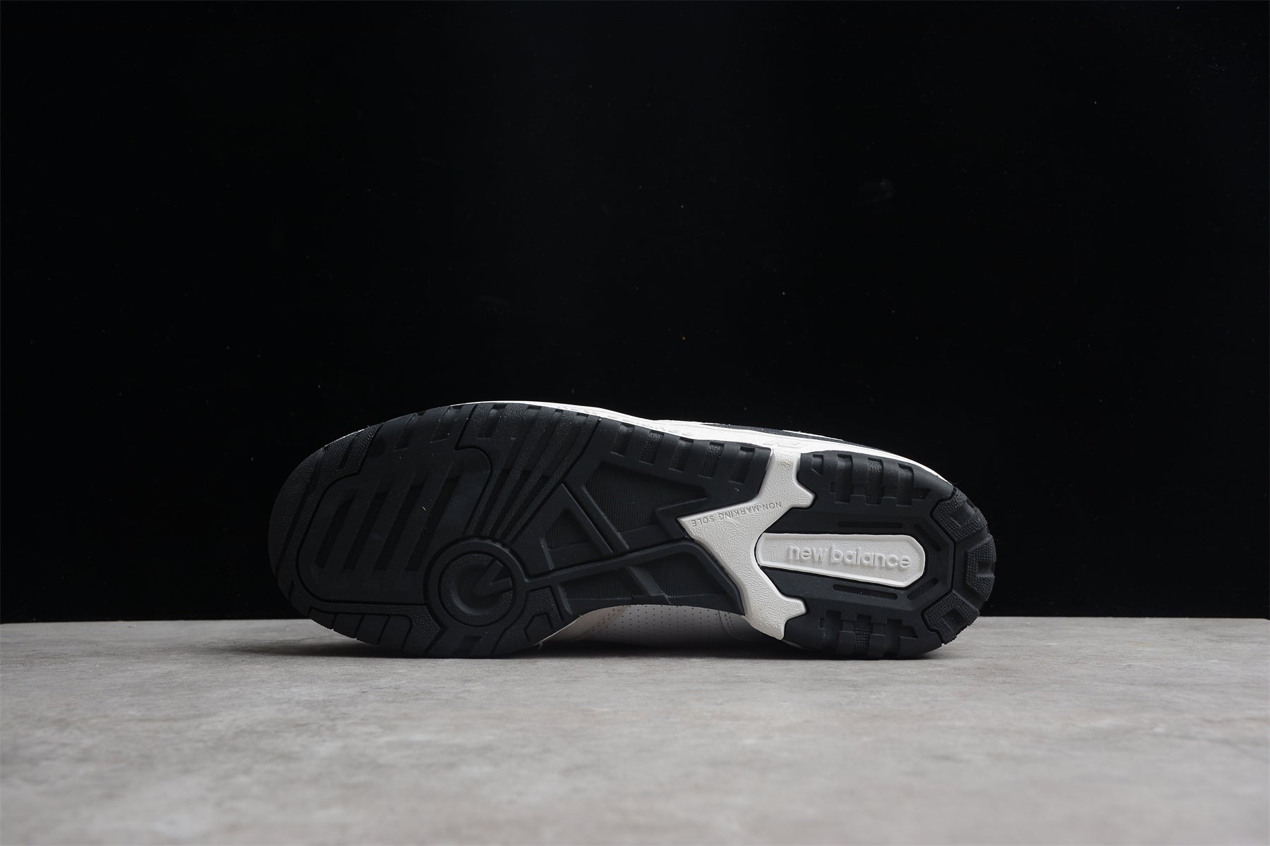 Chaussures NB 550 noires