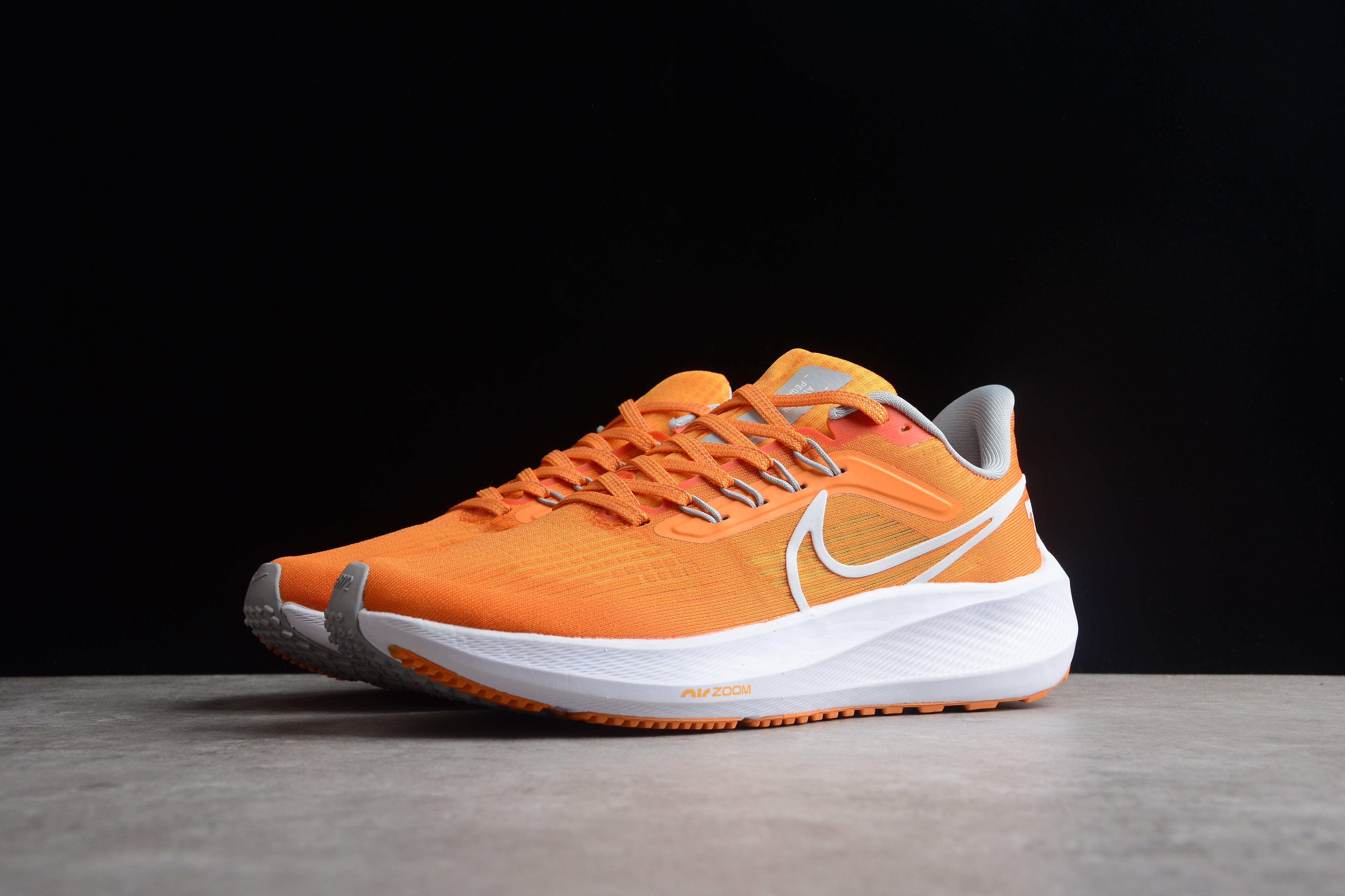 Nike pegasus orange