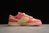 Nike SB dunk low rouge jaune chaussures