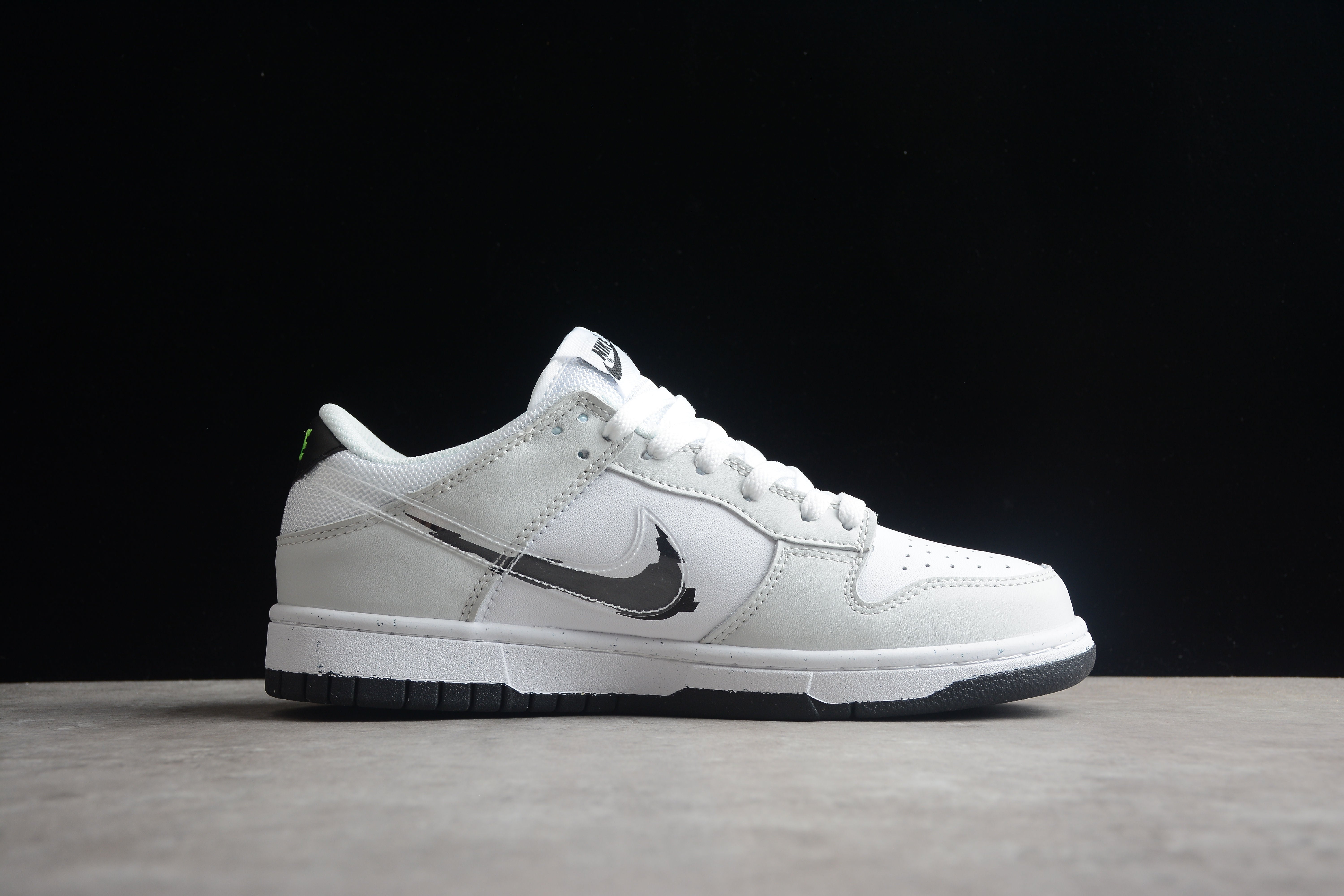 Nike SB dunk low pro  shoes