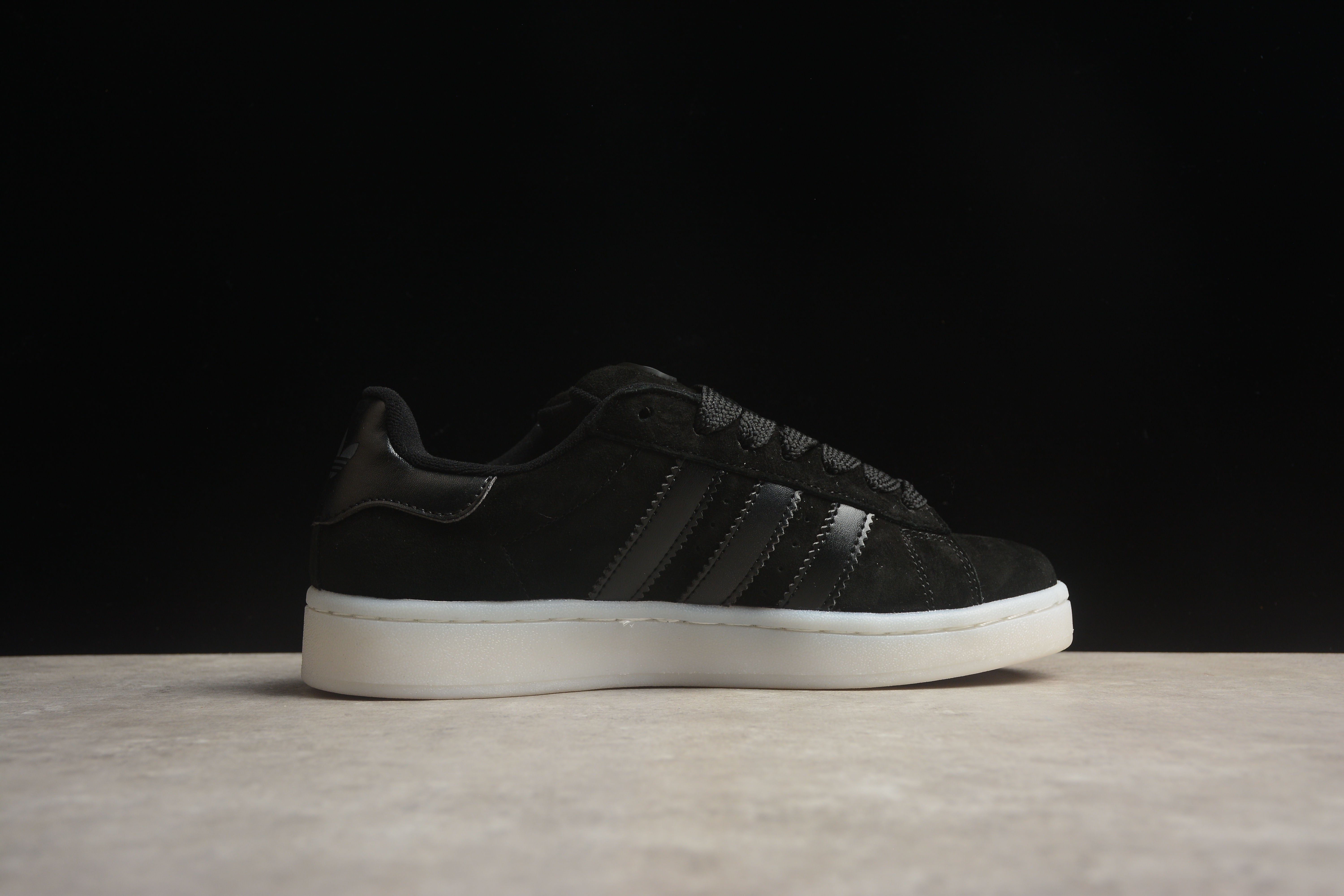 Adidas campus full black  shoes