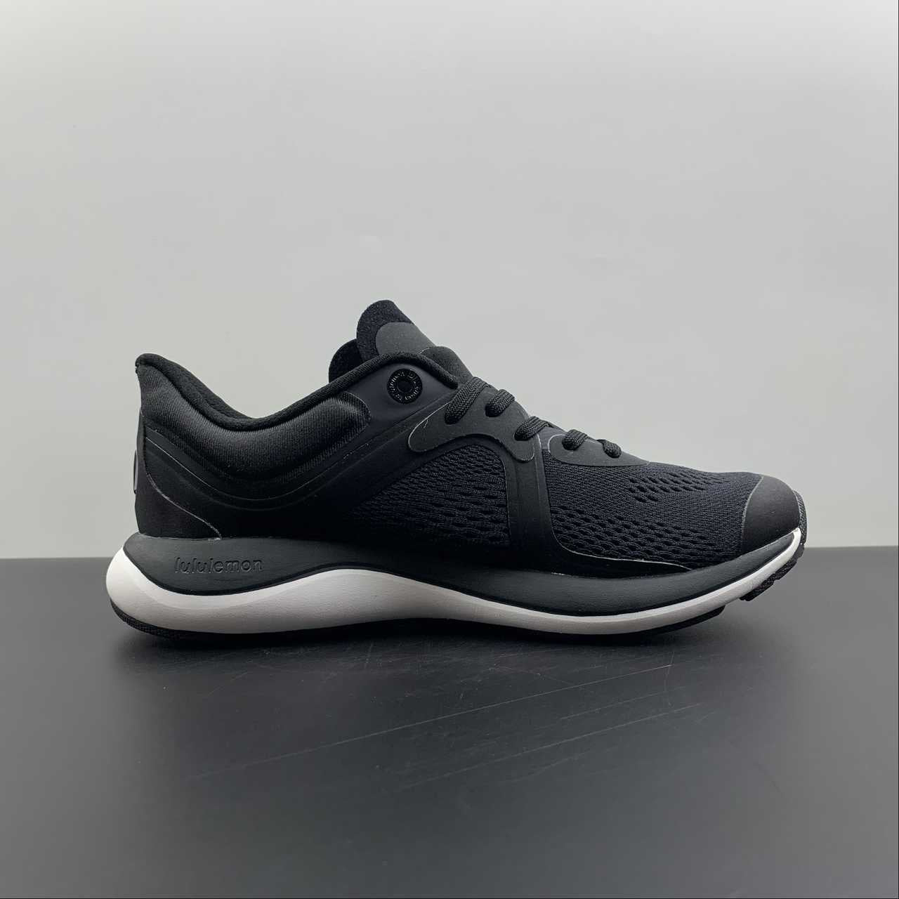 Lululemon black shoes