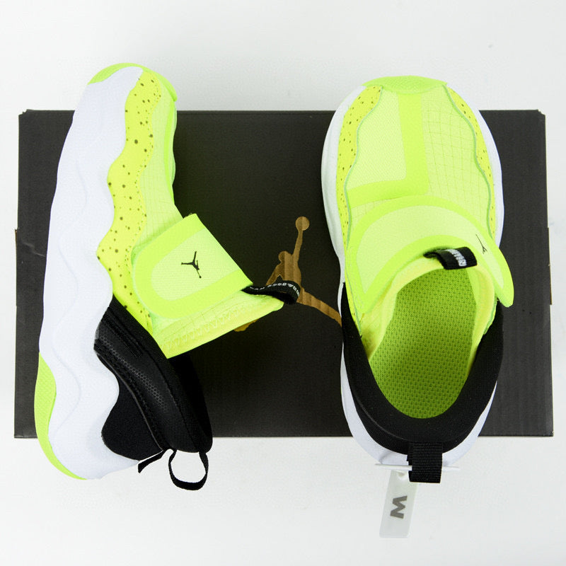 Chaussures Jordan requin jaune
