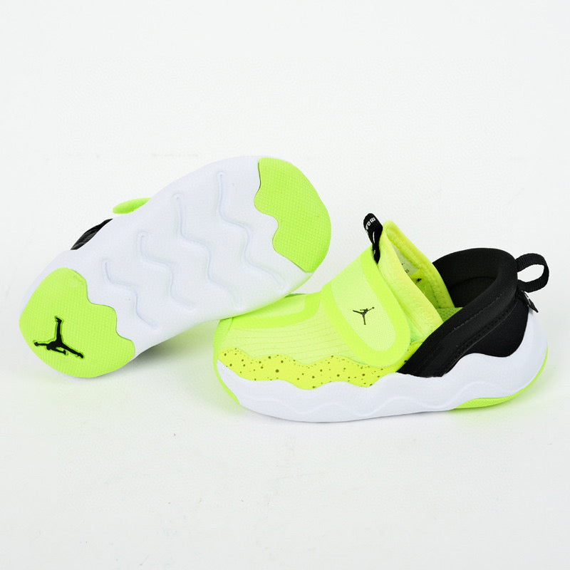 Chaussures Jordan requin jaune