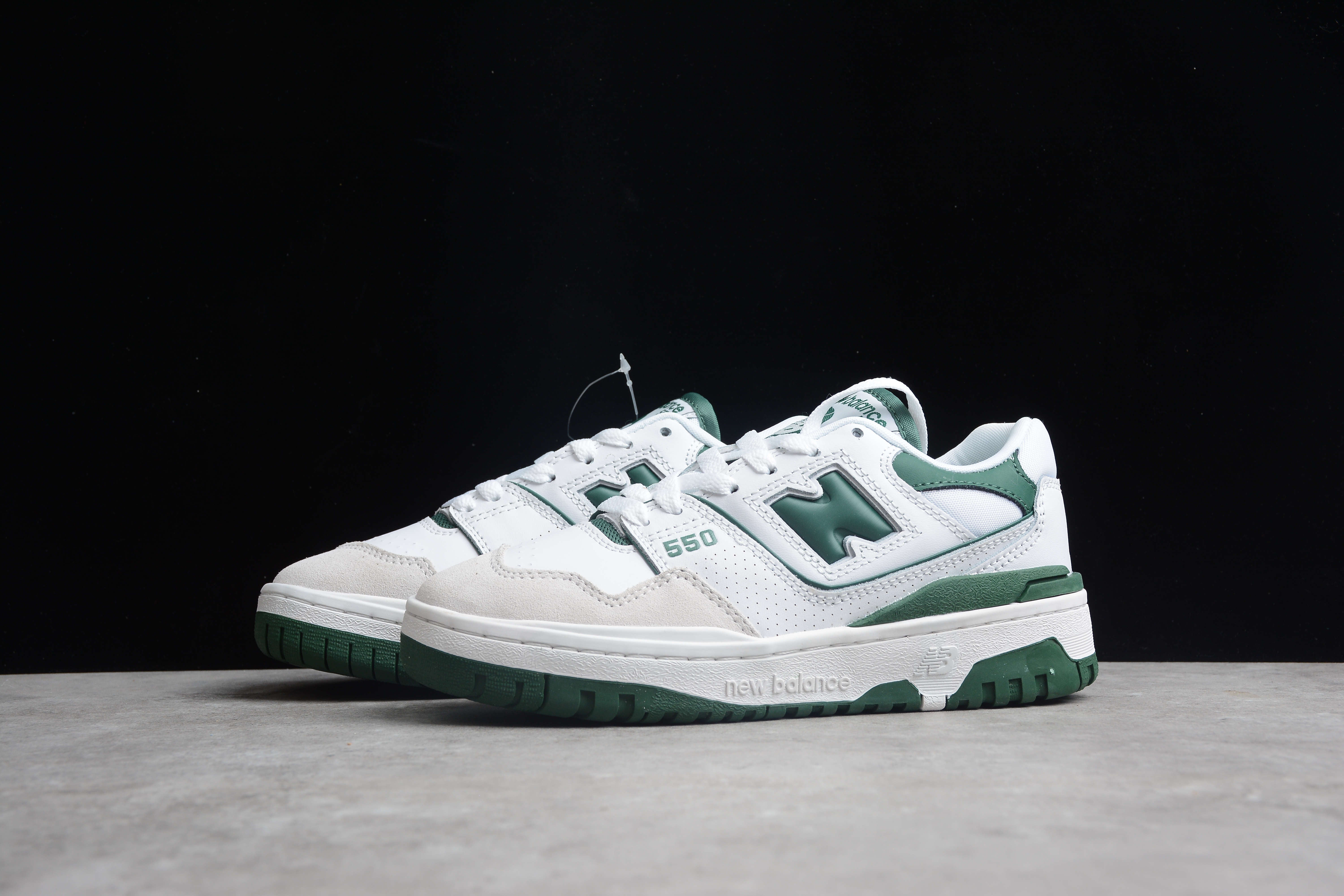 NB 550 green shoes