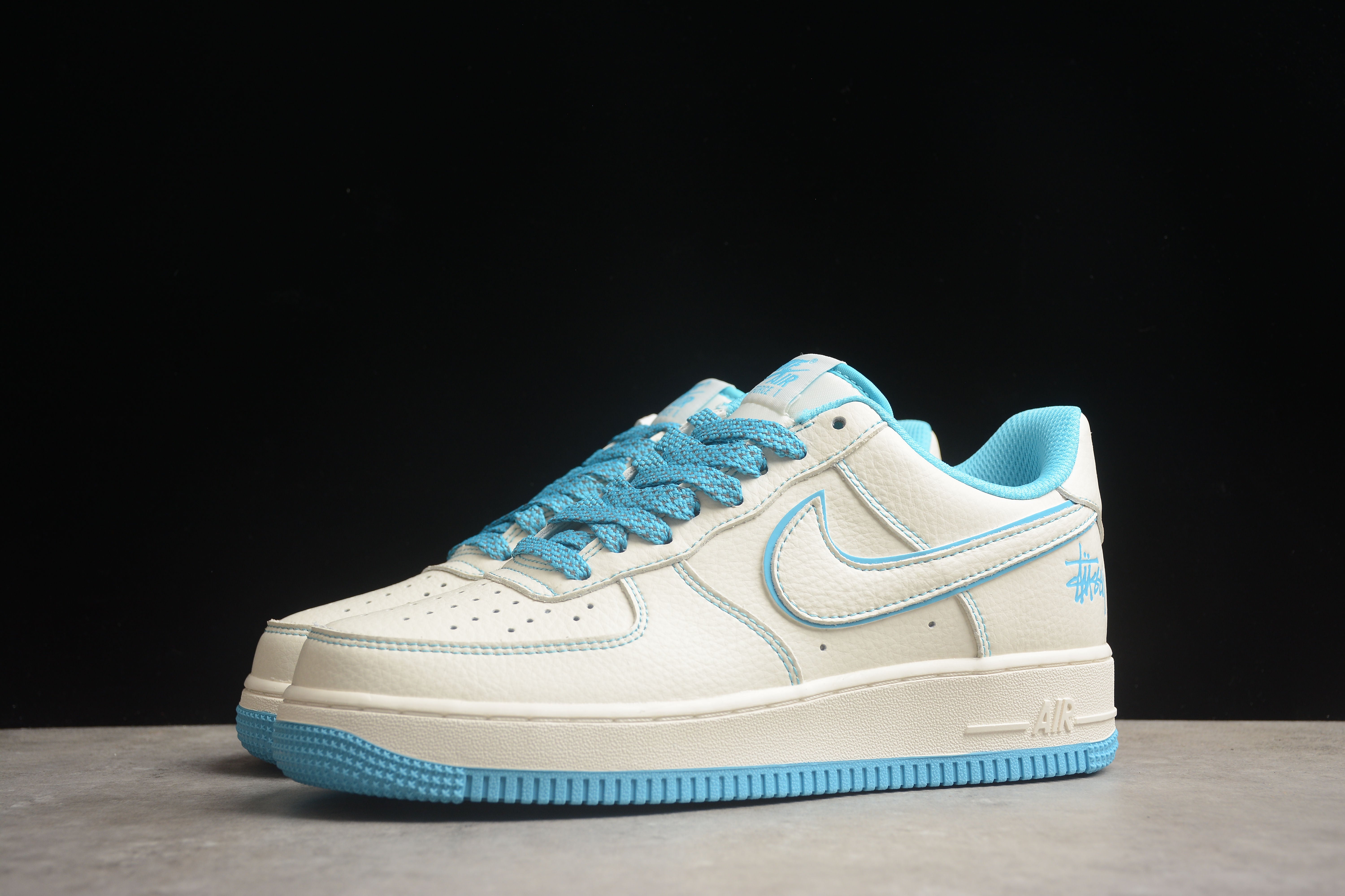 Nike airforce A1 chaussures bleu clair