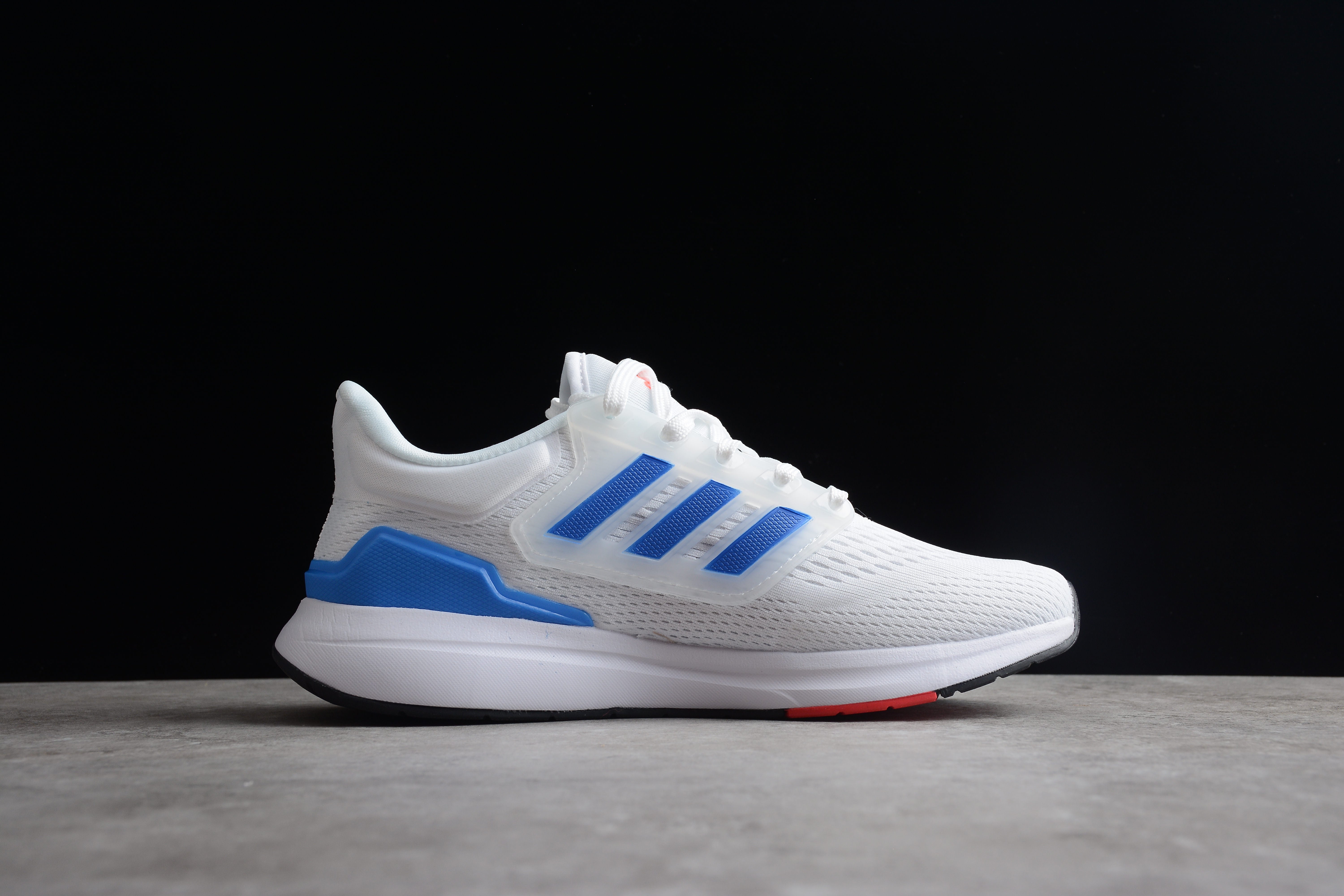 Adidas EQ21 RUN white/blue