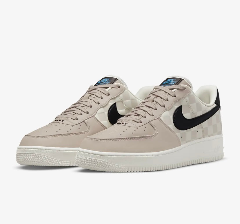 Chaussures Nike Air Force A1 beiges