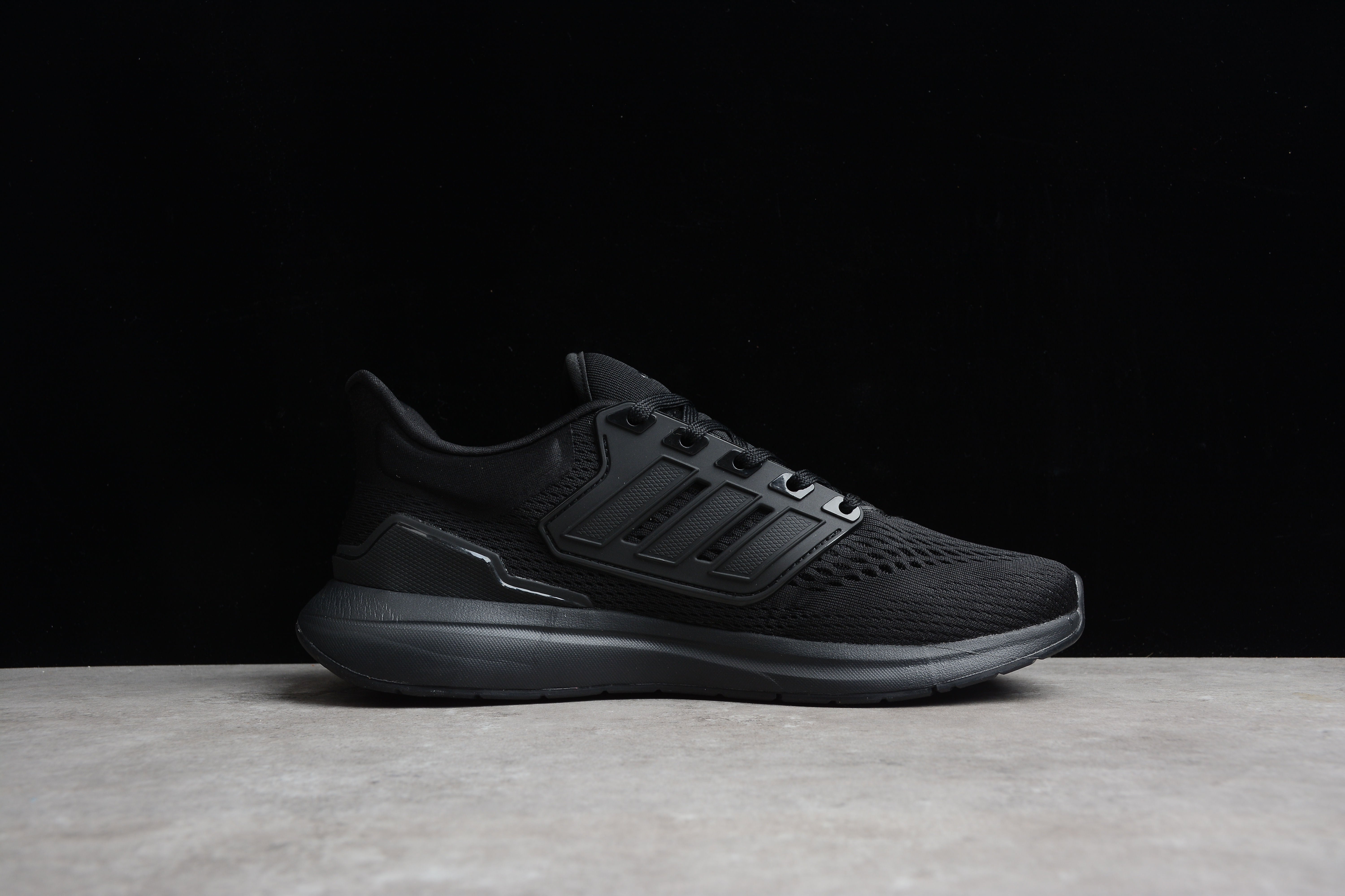 Adidas EQ21 RUN full black