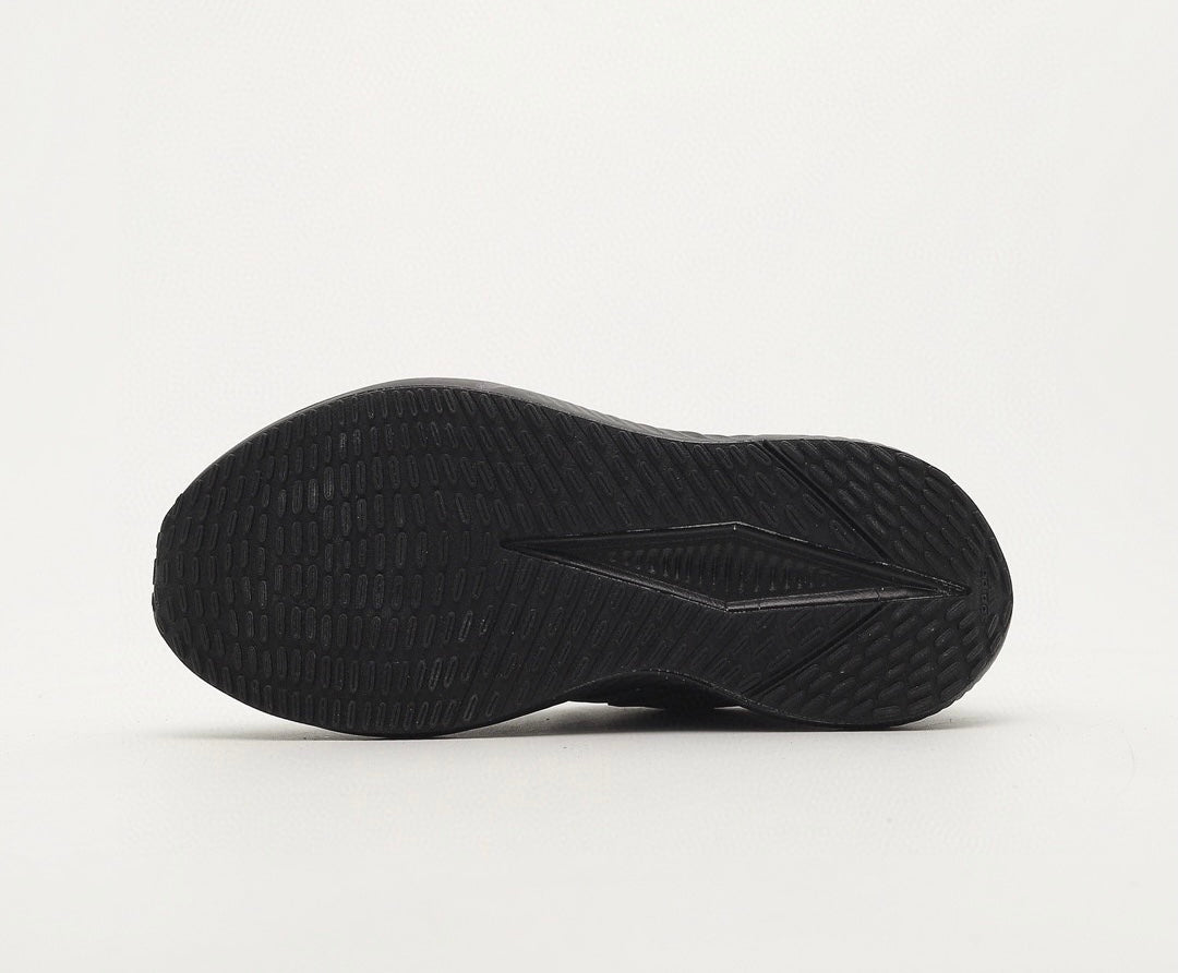 Adidas courir des chaussures noires