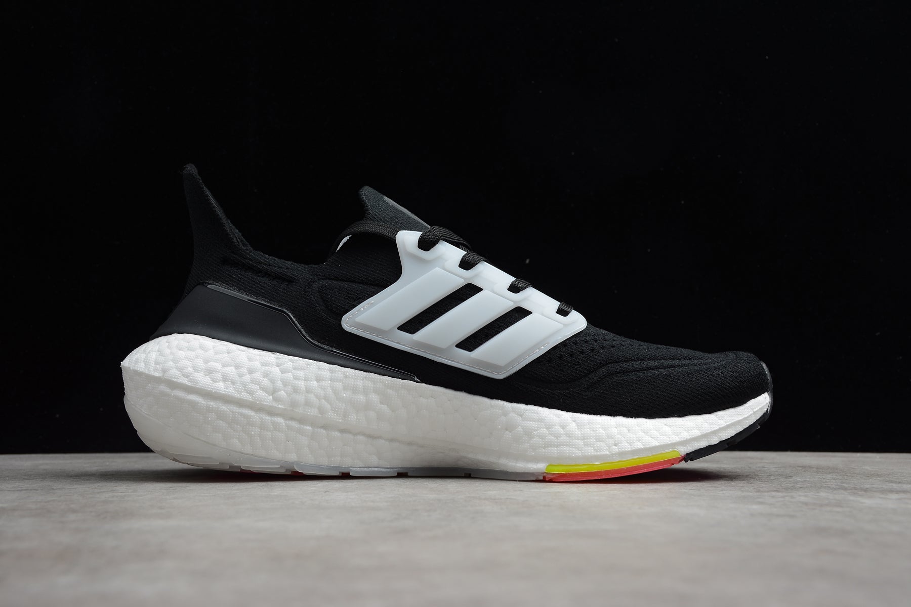 Chaussures Adidas ultraboost marine noir/rose/orange