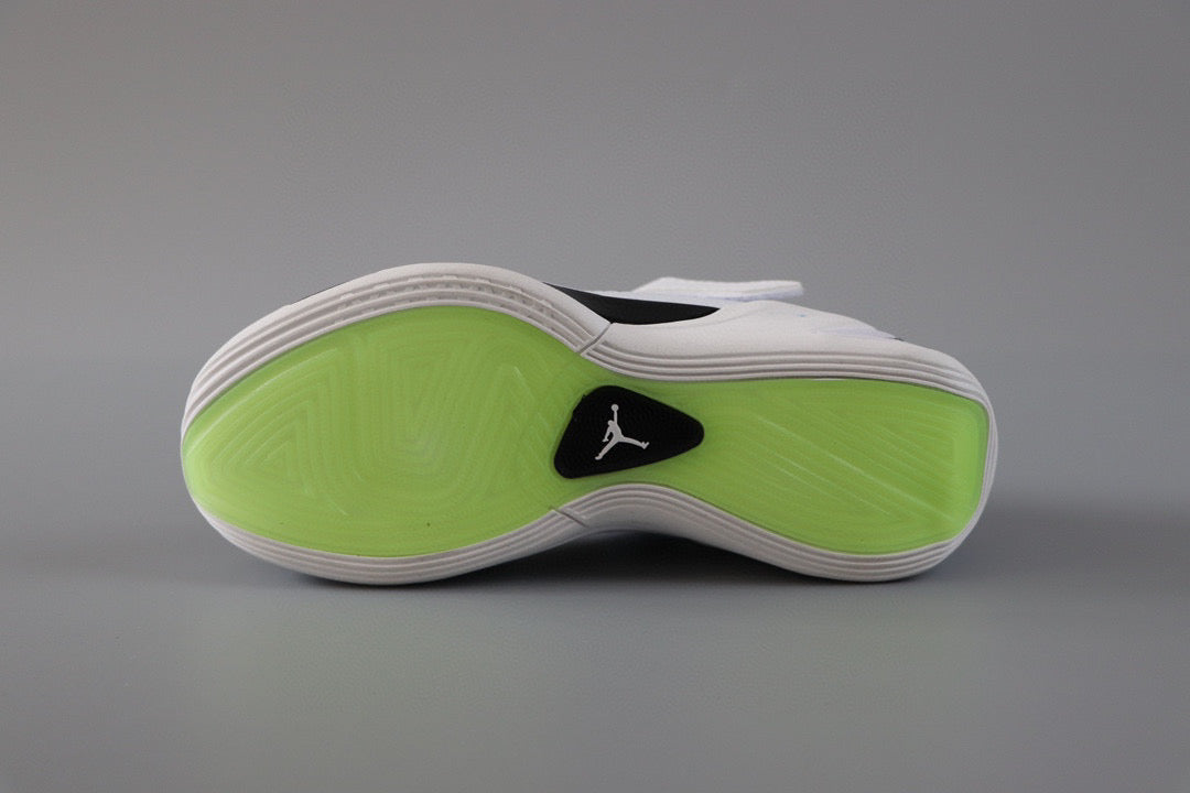 Nike air jordan retro white black yellow shoes