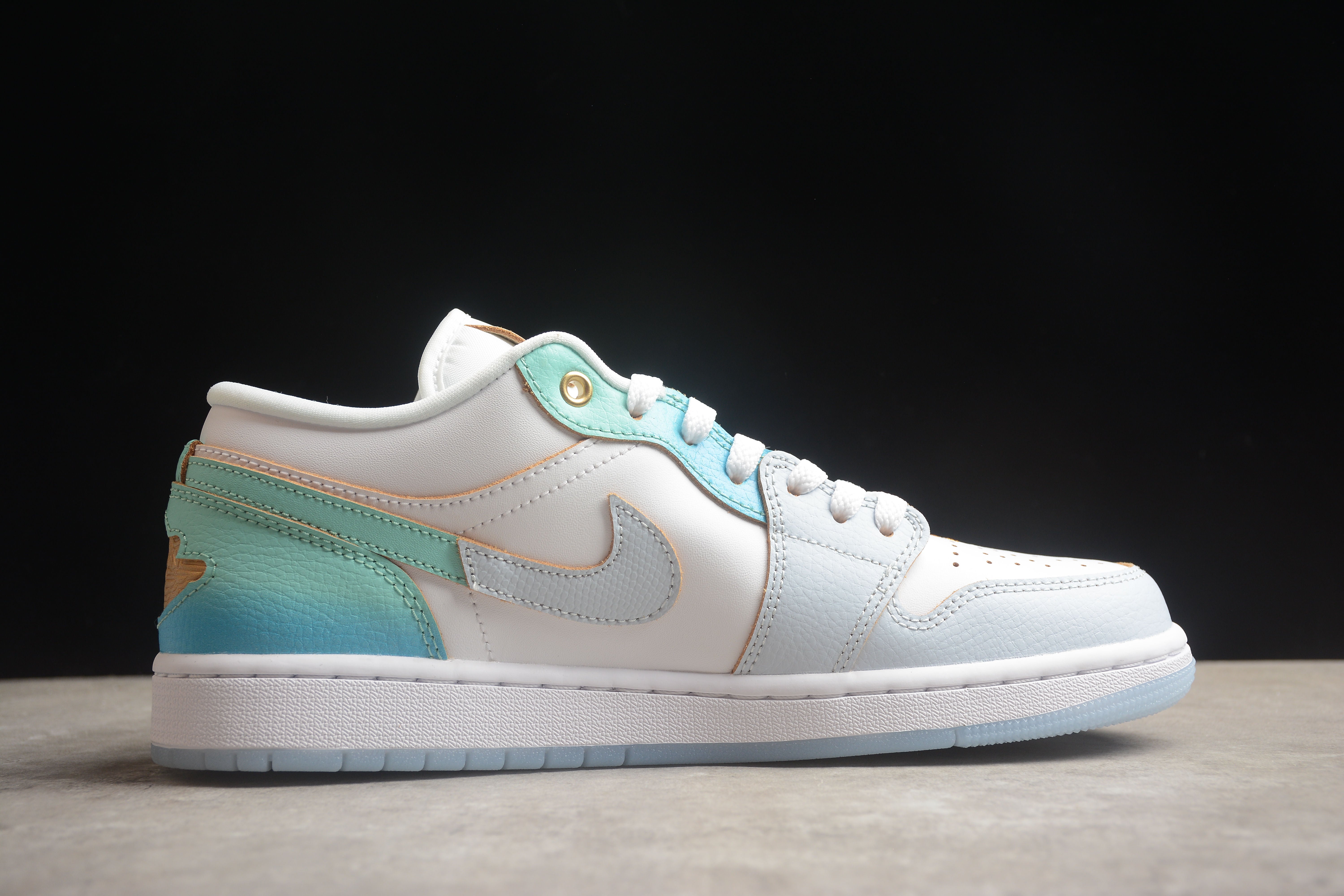 Air jordan low 1 ocean blue